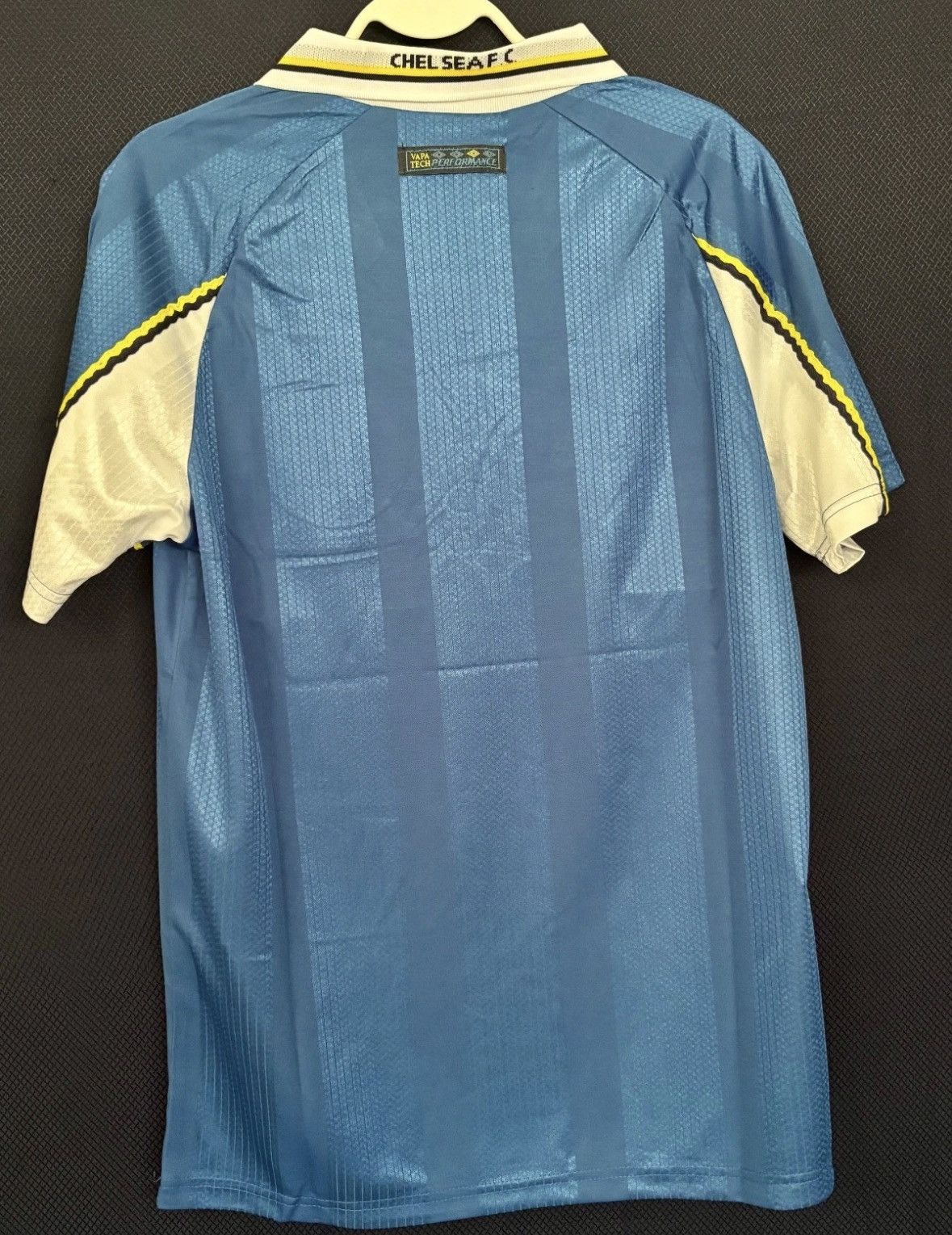 Umbro Chelsea 1997/99 Home Retro Jersey -M Size US M / EU 48-50 / 2 - 6 Thumbnail