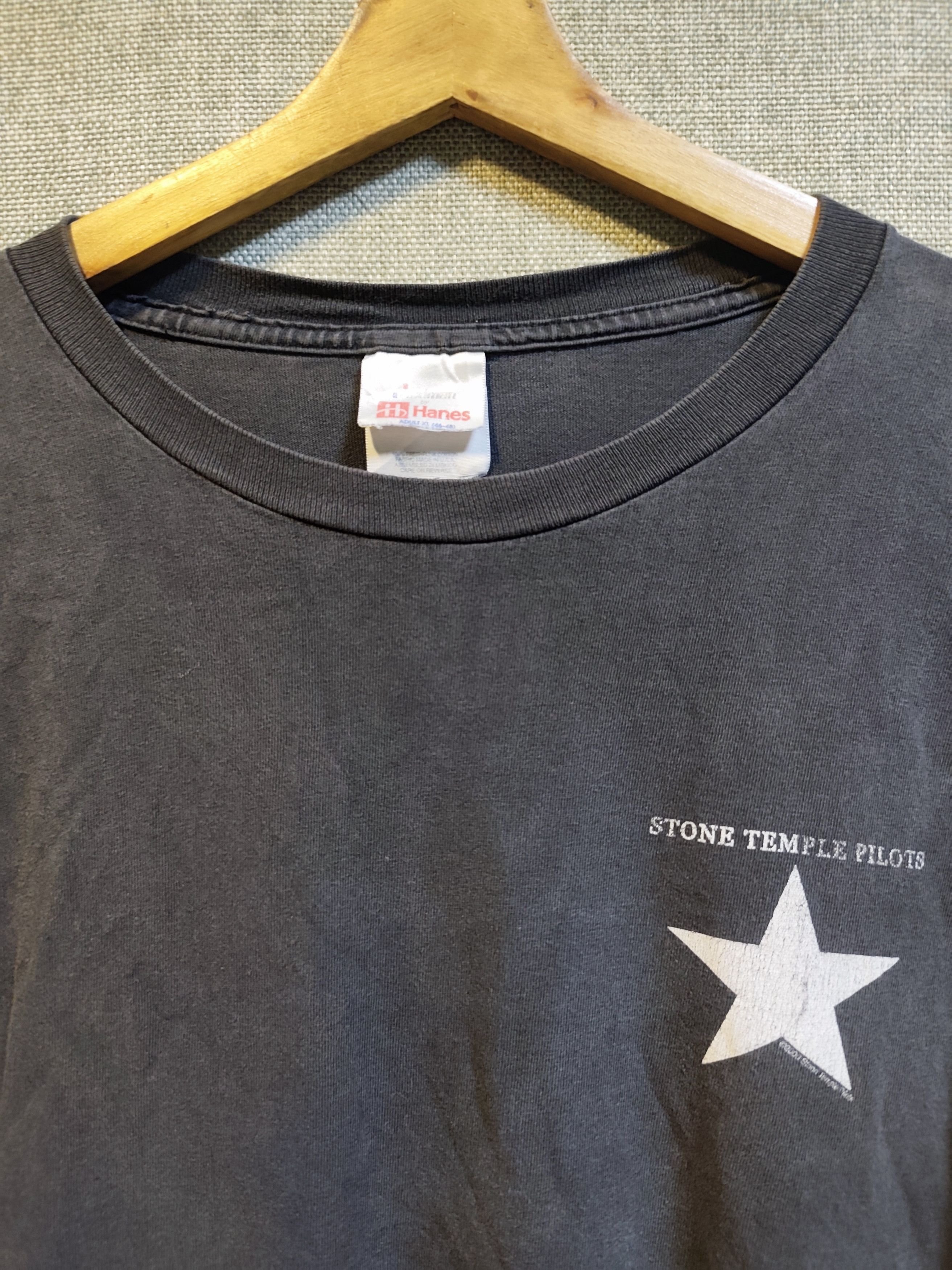 Band Tees Vintage 2000s Stone Temple Pilots Star Logo Hanes Tee Size US XL / EU 56 / 4 - 5 Thumbnail