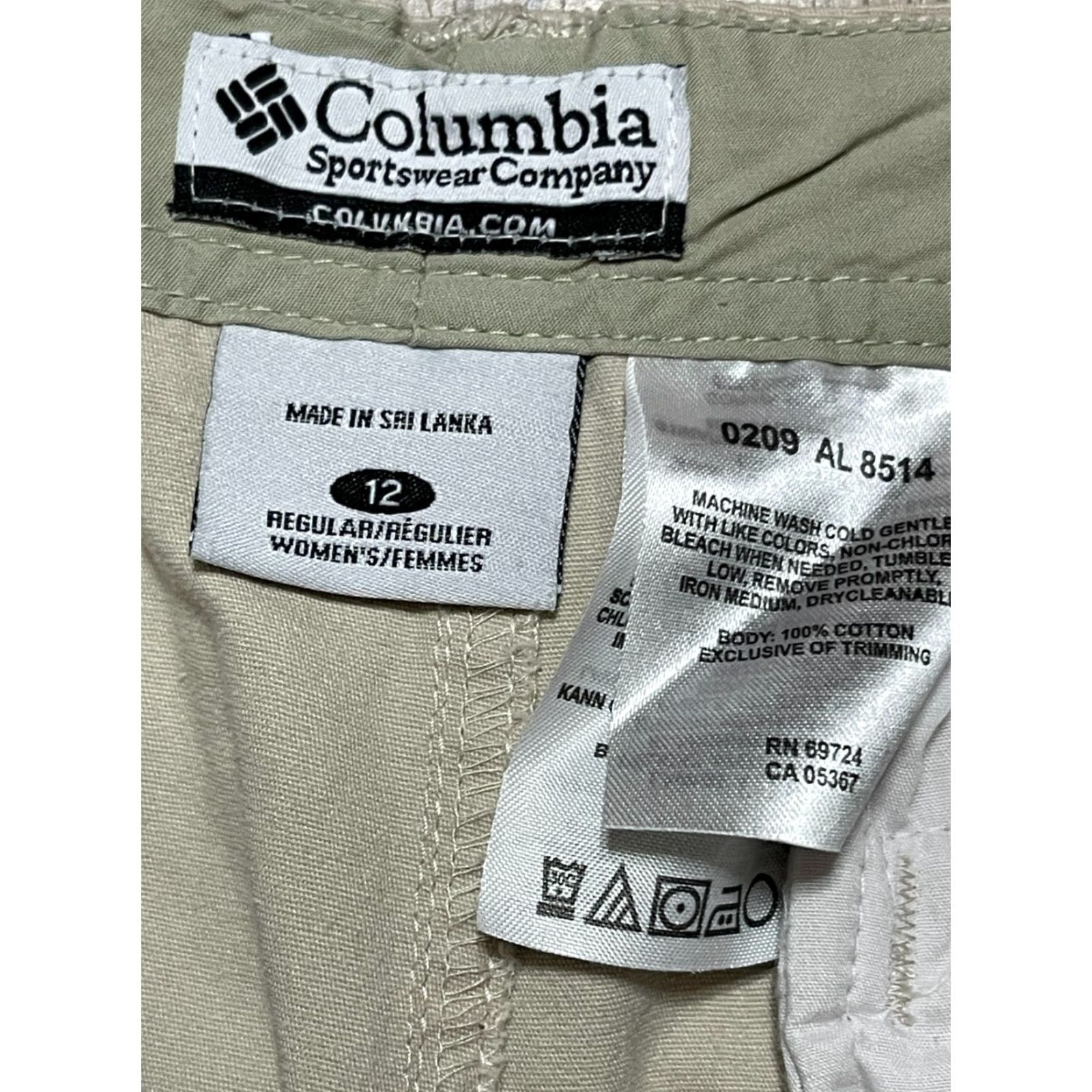 Vintage Columbia Pants, Women's Size 12, Khaki Pants, Straight Leg, Pockets, Beige, Regular, 31 in Inseam, Khakis, Fall, Spring, Summer, Casual, Women Size 34" / US 12 / IT 48 - 3 Thumbnail