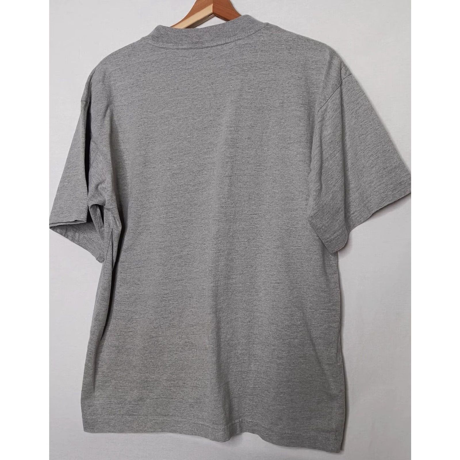 Vintage VINTAGE Samsousan Sydney Australia Mens L T Shirt Gray Skyline Travel Graphic Print Crew Neck Short Sleeve Cotton Knit Australia GT Size US L / EU 52-54 / 3 - 4 Thumbnail