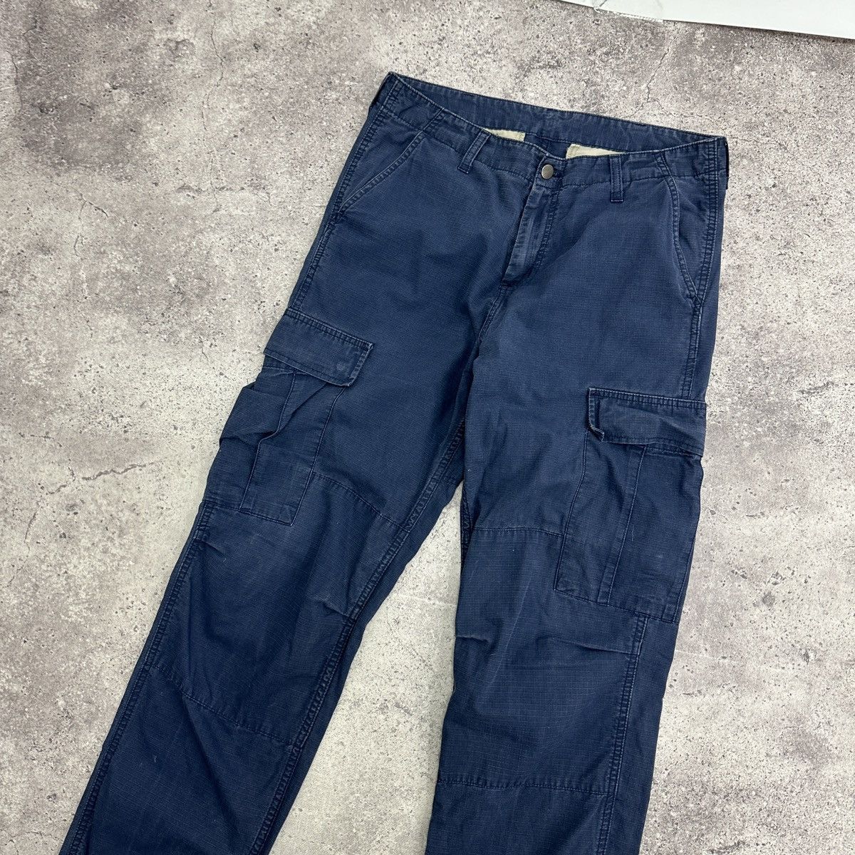 Vintage Vintage 90s Carhartt WIP Navy faded cargo pants hype y2k og Size US 32 / EU 48 - 2 Thumbnail