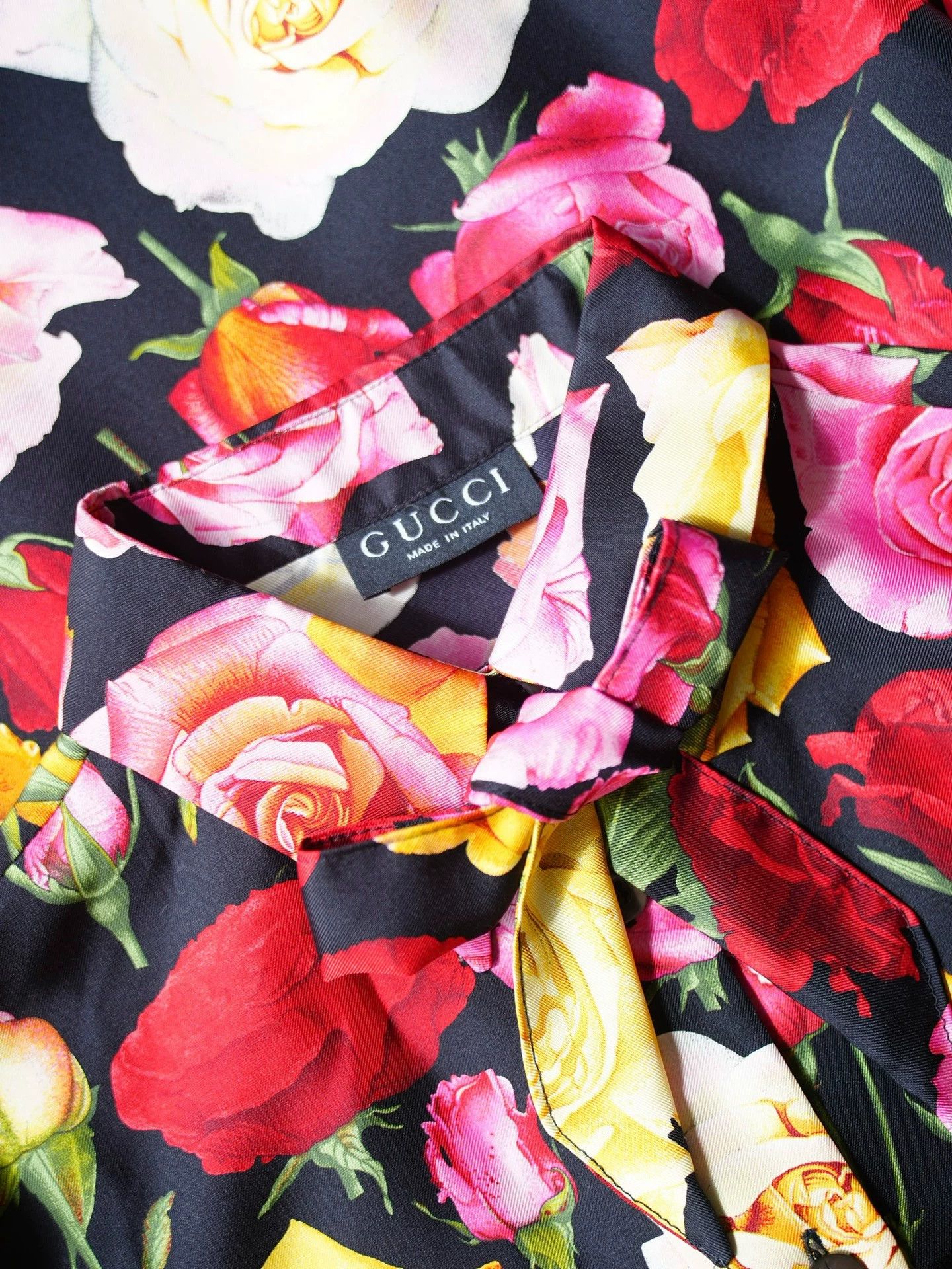 Gucci Gucci 90s TF Silk Removable Bow Rose Print Shirt Size S / US 4 / IT 40 - 7 Thumbnail