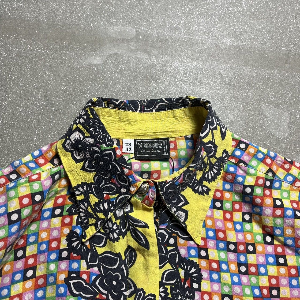 Versace × Versus Versace × Vintage Gianni Versace Versus 90s Printed Shirt Size US M / EU 48-50 / 2 - 5 Thumbnail