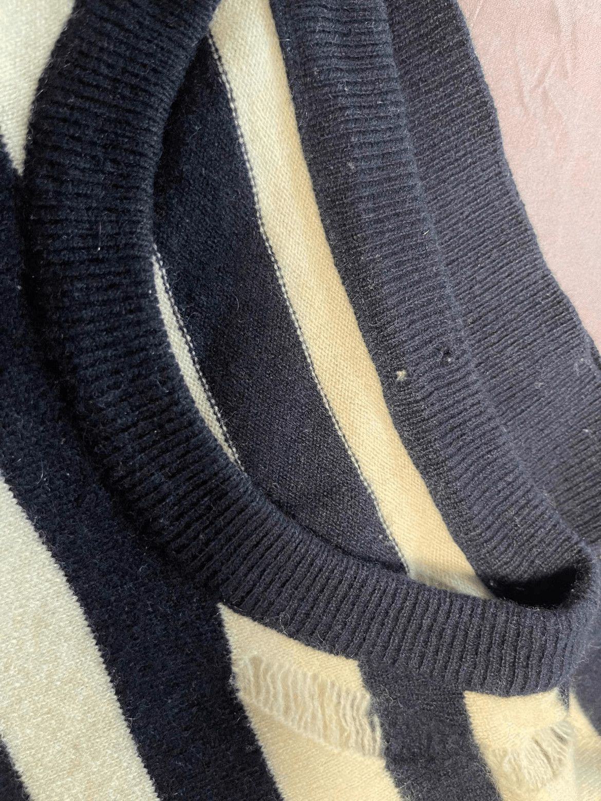 Saint Laurent Paris Saint Laurent Paris 16AW Distressed Stripe Knitwear Size US S / EU 44-46 / 1 - 3 Thumbnail