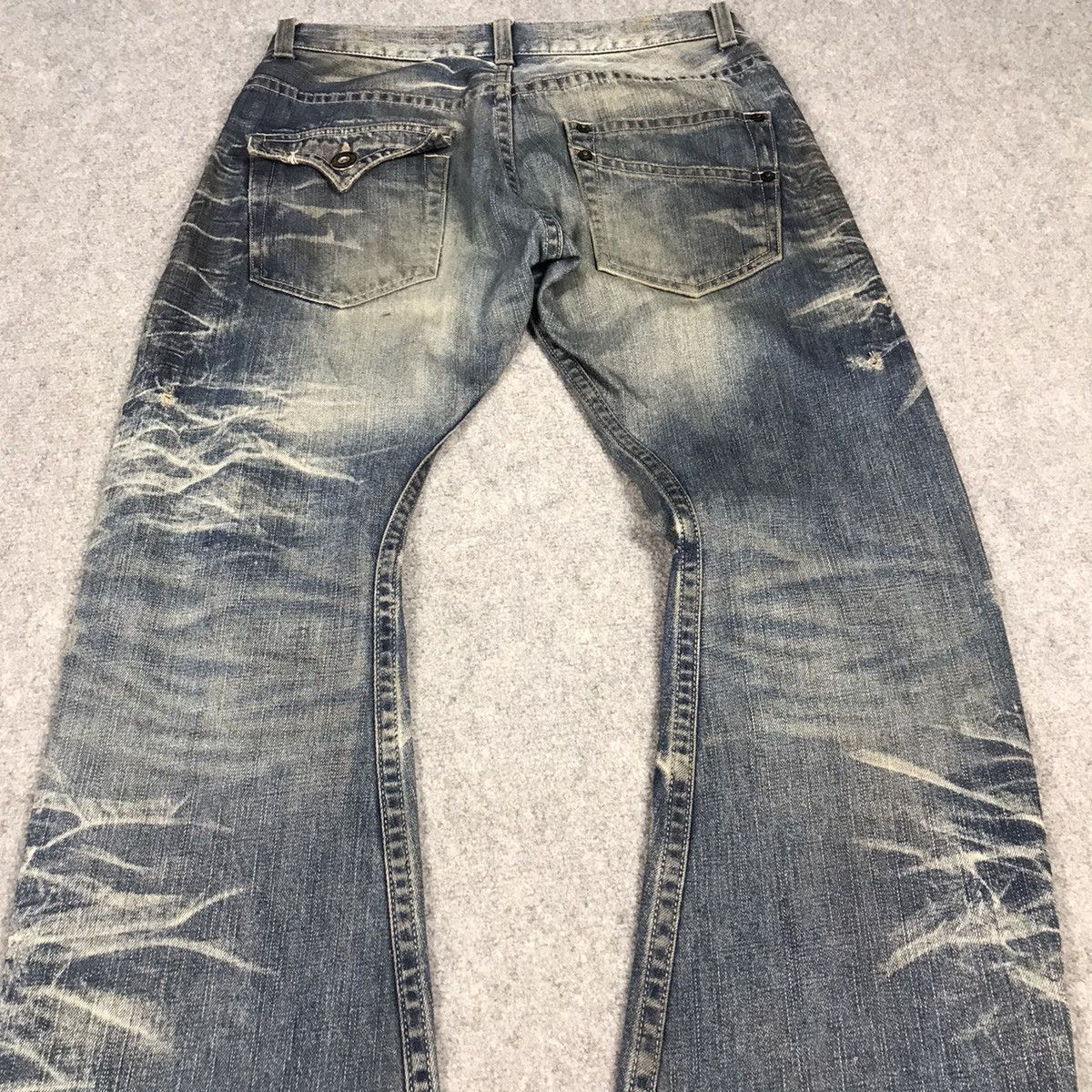 If Six Was Nine × Le Grande Bleu (L.G.B.) FALRE DENIM RATTLE TRAP BOOTCUT DISTRESSED DENIM PANTS Size US 30 / EU 46 - 14 Thumbnail