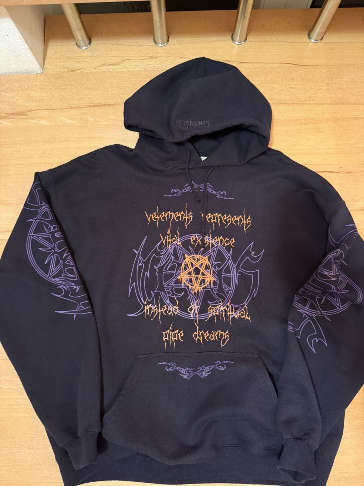 Vetements Vetements VITAL EXISTENCE Hoodie FW 23 Size US M / EU 48-50 / 2 - 1 Thumbnail
