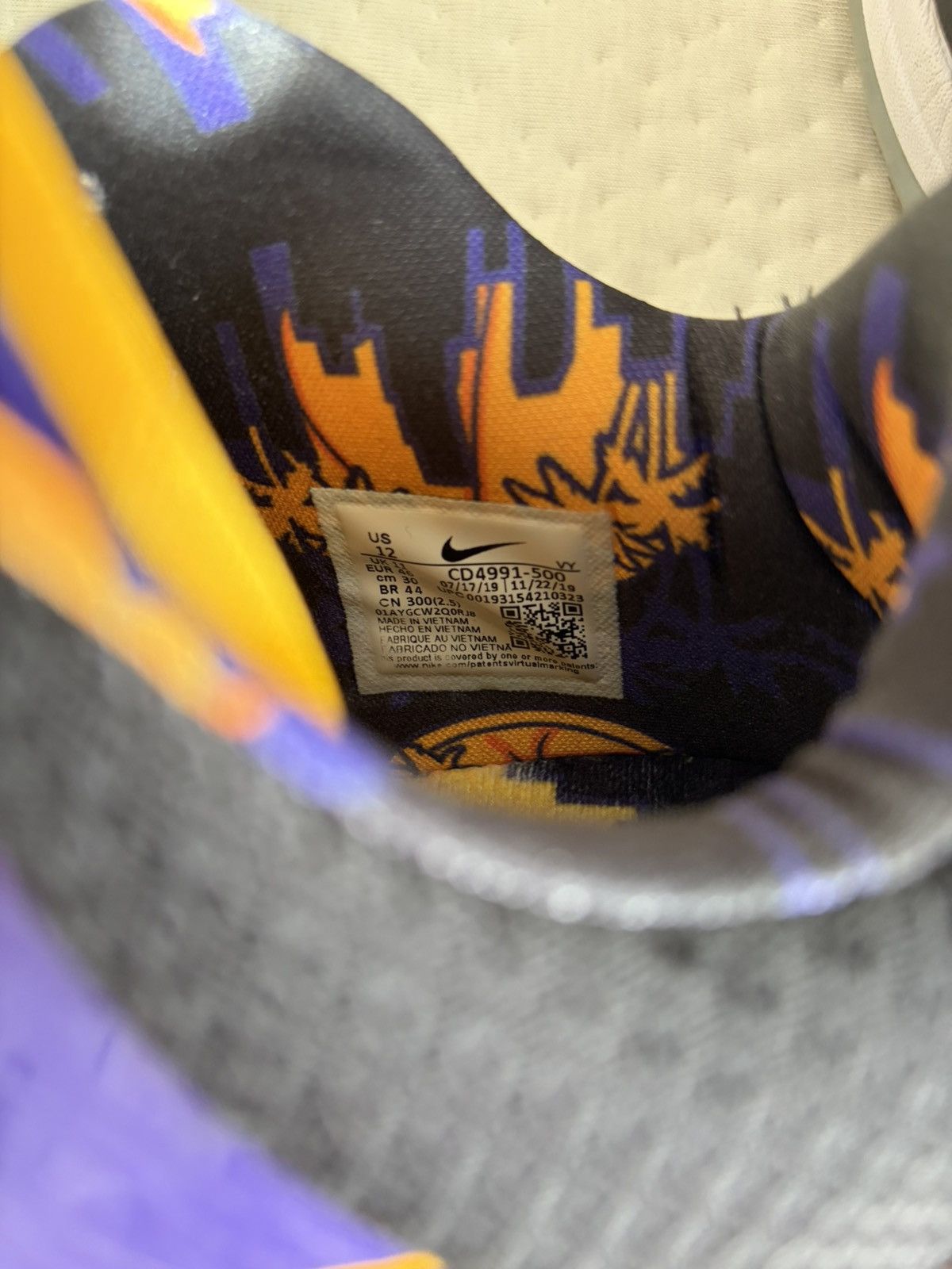Nike kobe 5 protro Size US 12 / EU 45 - 6 Thumbnail