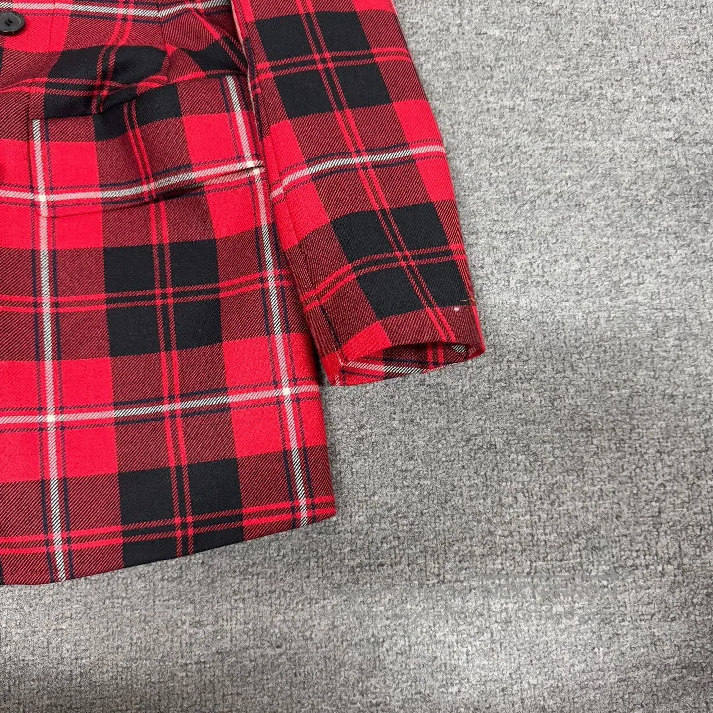 Balenciaga Balenciaga size 34 Red and black checkered wool hourglass s Size S / US 4 / IT 40 - 4 Thumbnail