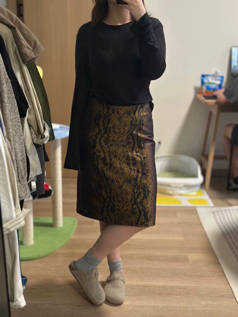 Dries Van Noten Dries Van Noten size:40 A short skirt with purple and gold Size 39" - 9 Thumbnail