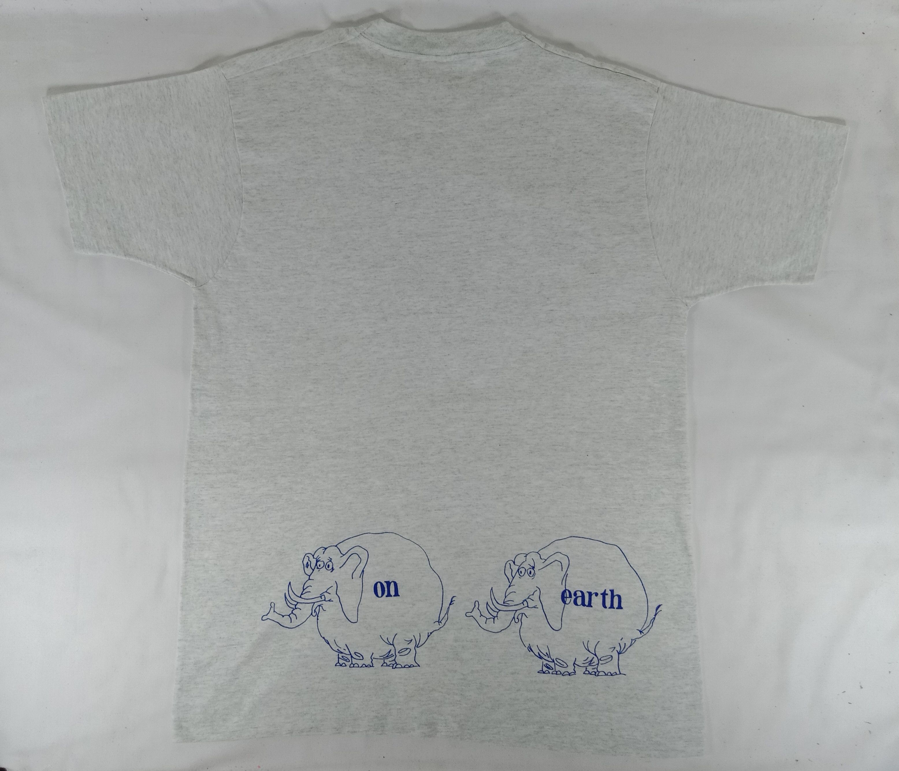 Vintage Vintage 90s Circus The Greatest Show T Shirt Size US XL / EU 56 / 4 - 4 Thumbnail