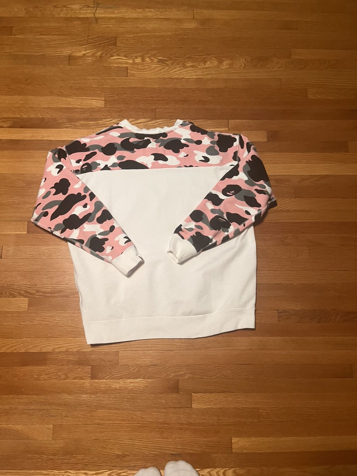 Bape Pink Camo Bape Crewneck Size US M / EU 48-50 / 2 - 4 Thumbnail