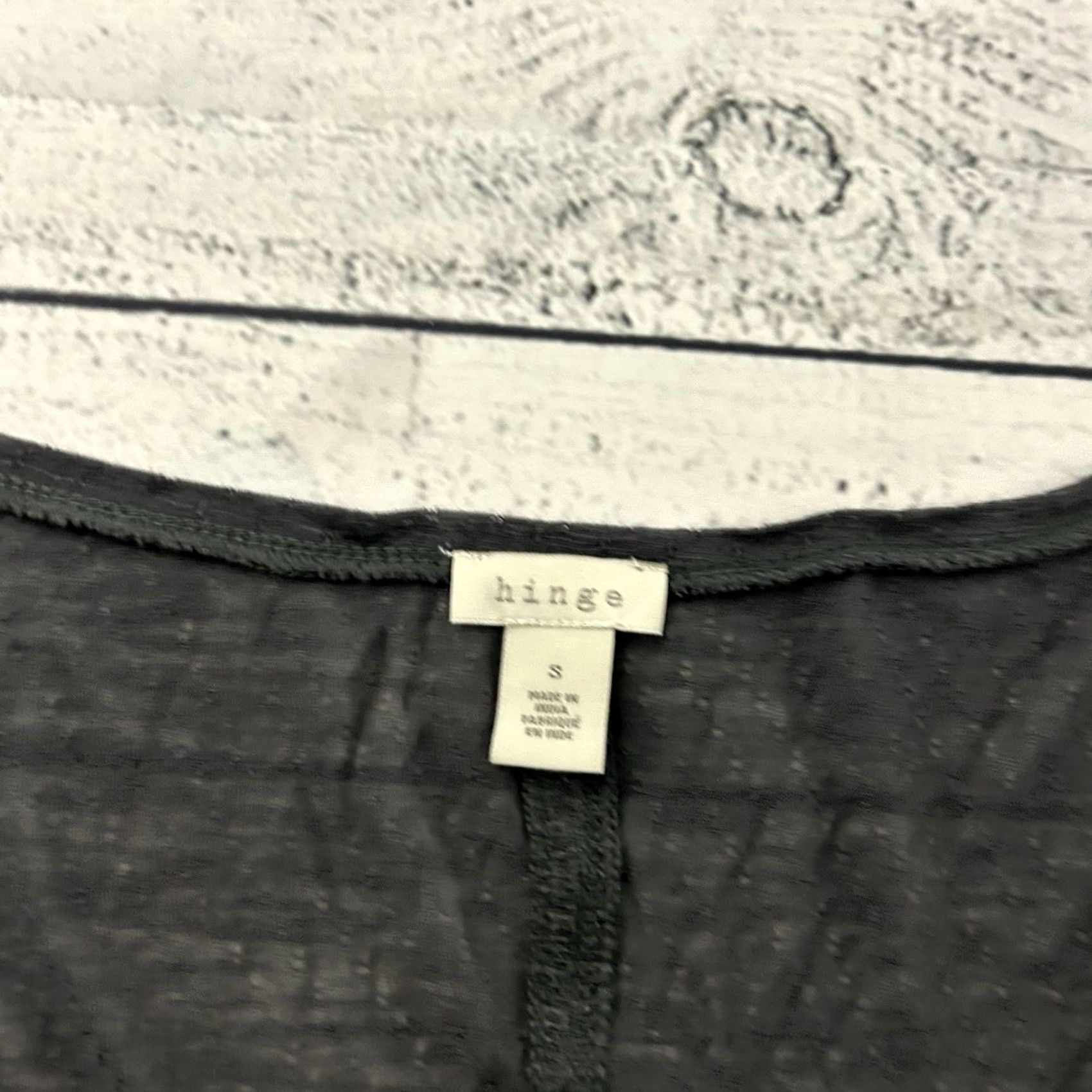 Vintage Hinge Long Sleeve Button Front Embroidered Top Women's Small Gray Shirt Blouse Womens XS-? Size S / US 4 / IT 40 - 3 Thumbnail