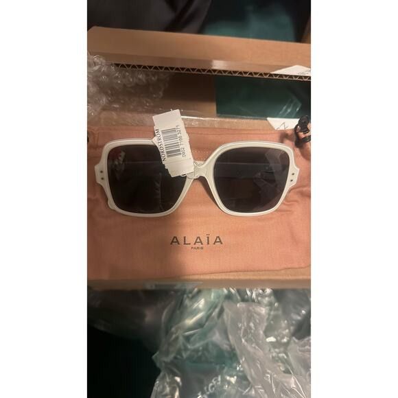 Alaia Alaïa Azzedine White Perforated Square Sunglasses white grey Size ONE SIZE - 5 Thumbnail