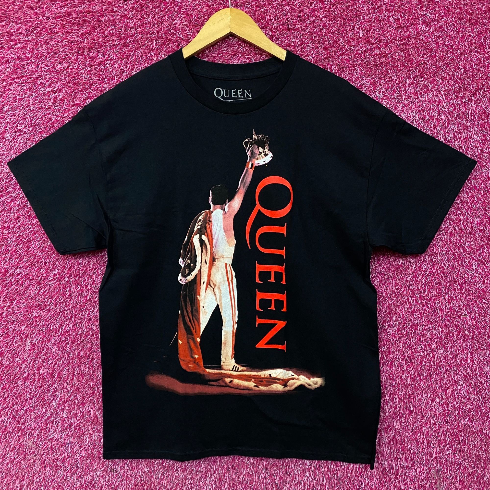 Other Queen Freddie Mercury Cape & Crown T-Shirt Large Size US L / EU 52-54 / 3 - 1 Thumbnail