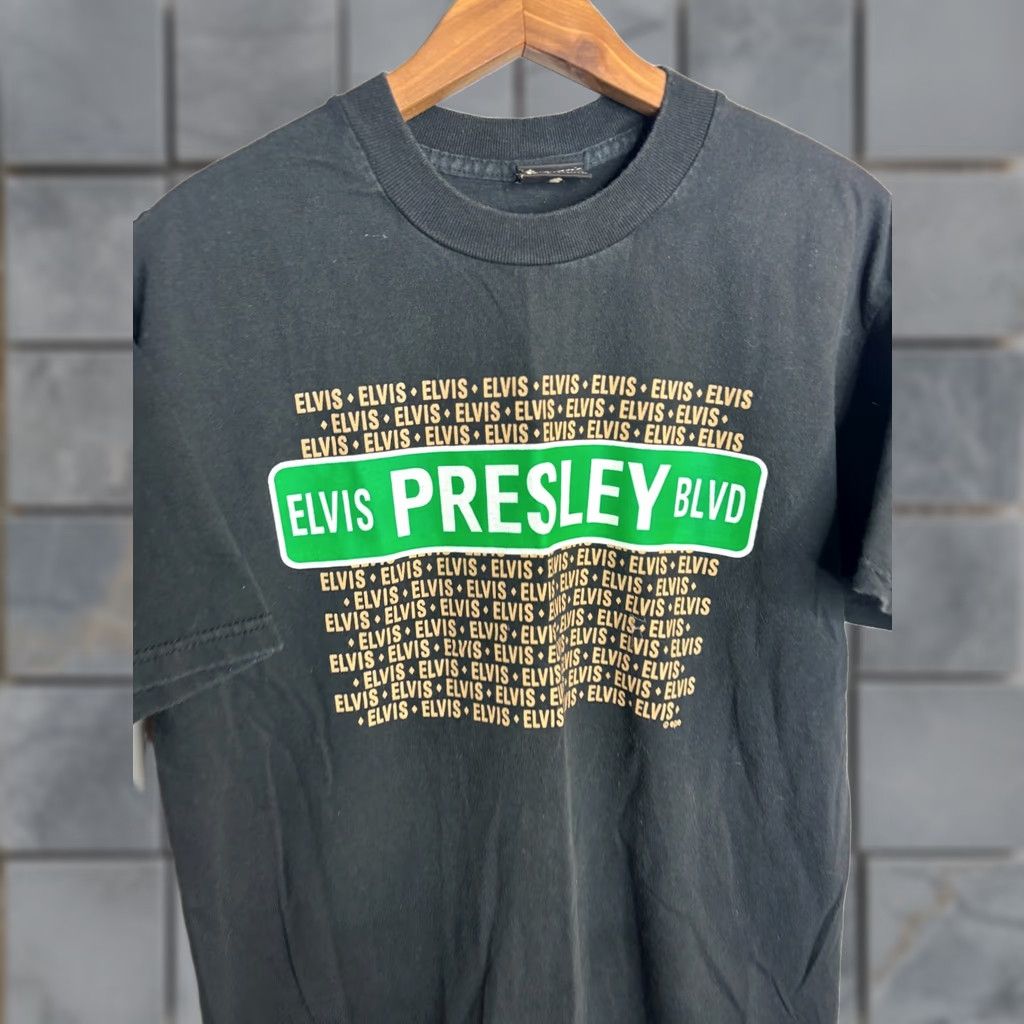 Vintage VINTAGE Elvis Presley Blvd Crew T Shirt Graceland 90s Black M Men Shirt 90s Womens Mens Girls Boys Size US M / EU 48-50 / 2 - 1 Thumbnail