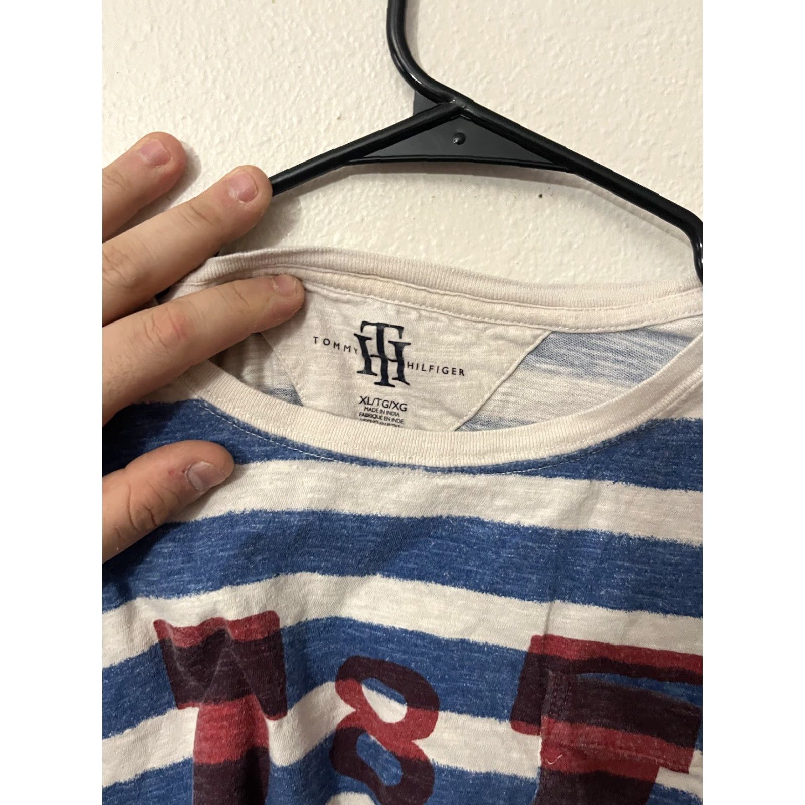 Tommy Hilfiger VINTAGE Tommy Hilfiger Denim Blue Shirt Mens XL Graphic Striped Crew Neck 90s Concert Fashion Men’s Tee Size US XL / EU 56 / 4 - 2 Thumbnail