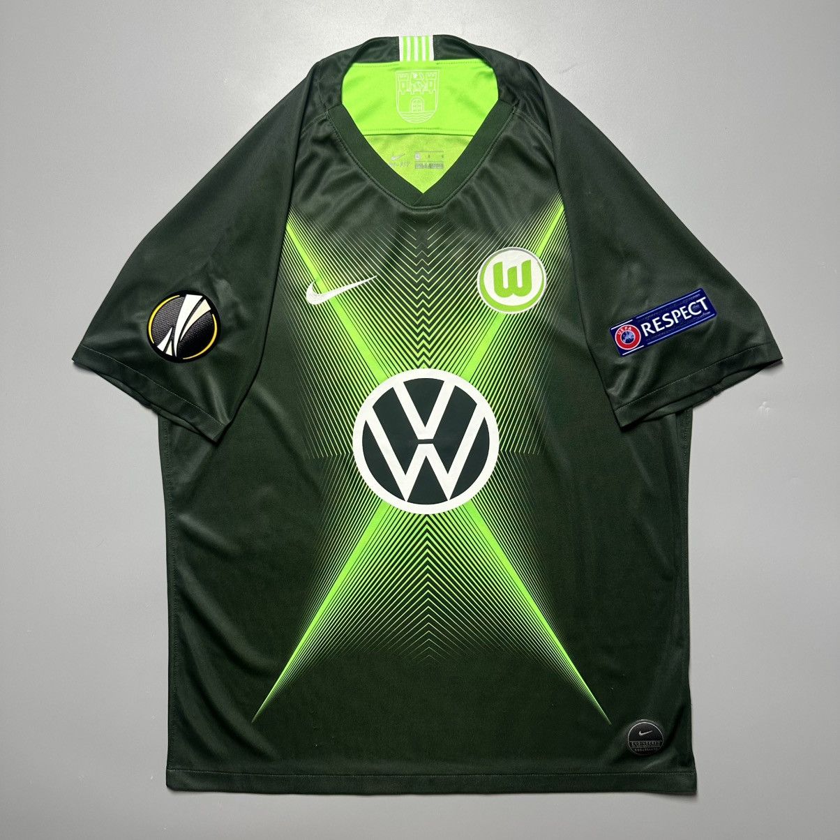 Nike WOLFSBURG NIKE 2019/2020 FOOTBALL HOME JERSEY #9 WEGHORST Size US L / EU 52-54 / 3 - 2 Thumbnail