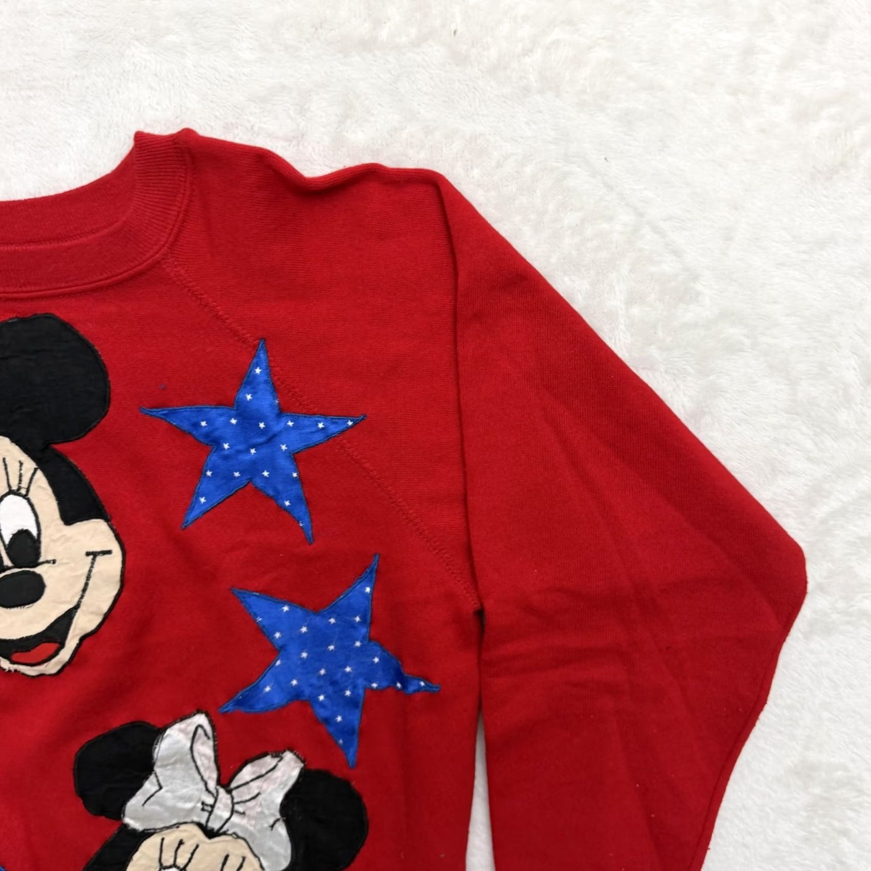 Vintage VINTAGE Mickey Minnie Sweater Womens S Red Raglan Star Geometric Fleece Crew Neck Fire Disney USA Reeves Size S / US 4 / IT 40 - 4 Thumbnail