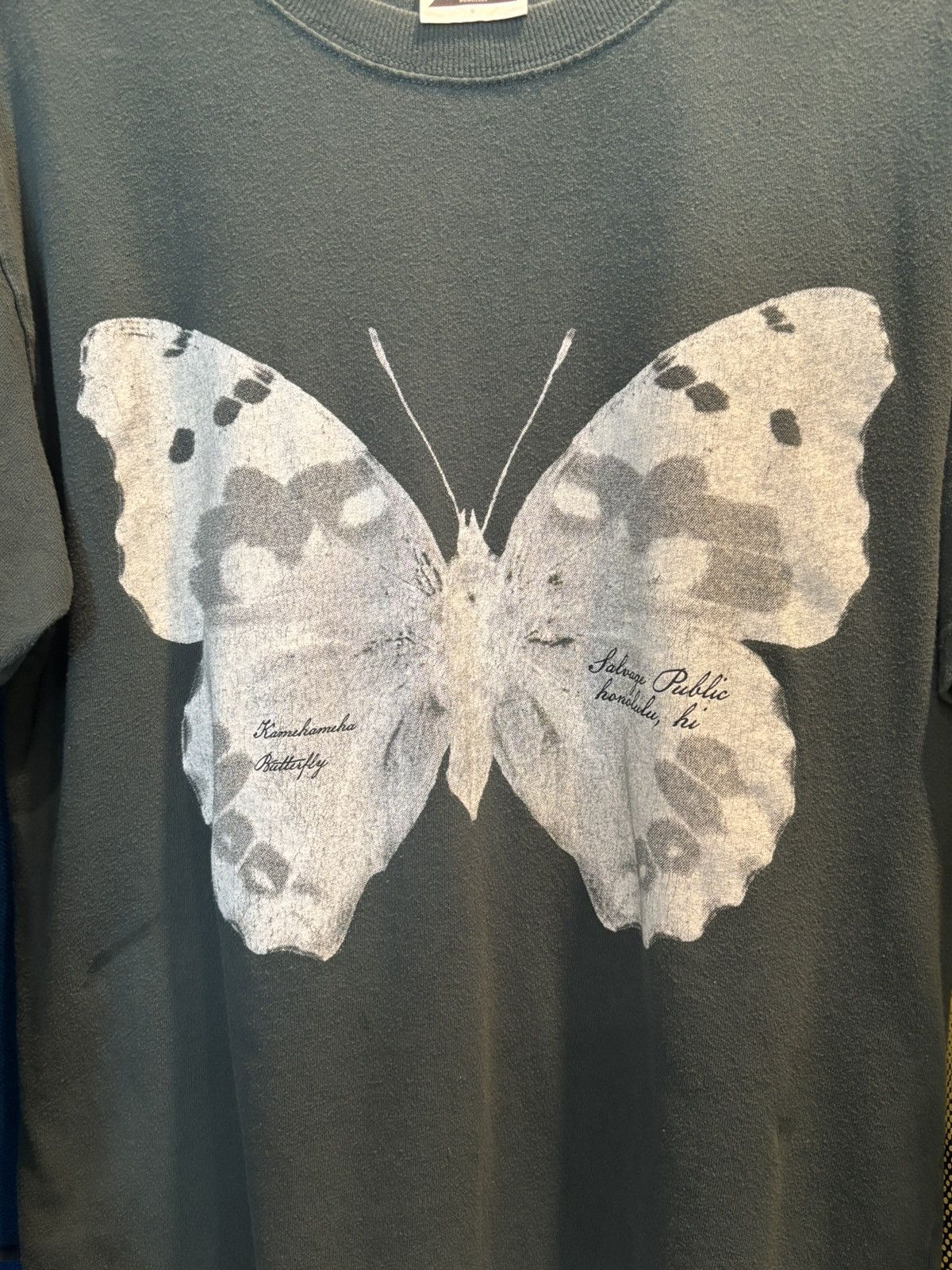 Japanese Brand Salvage Public Honolulu Kamehameha Butterfly T-shirt 🦋 Size US S / EU 44-46 / 1 - 9 Thumbnail