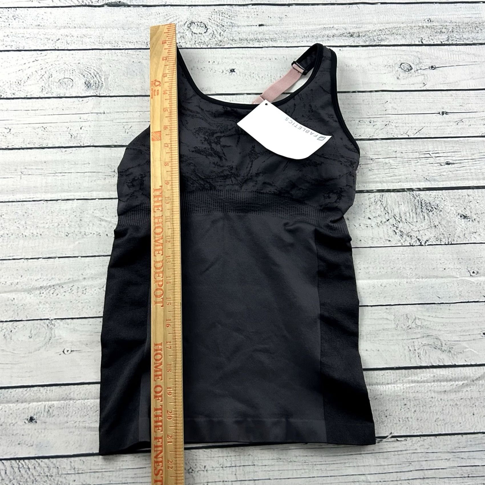 Fabletics Fabletics Eliza Seamless Floral Athletic Tank Top Women's XS Gray Tank Womens XS Gray Floral Athletic Tank Top Size XS / US 0-2 / IT 36-38 - 4 Thumbnail