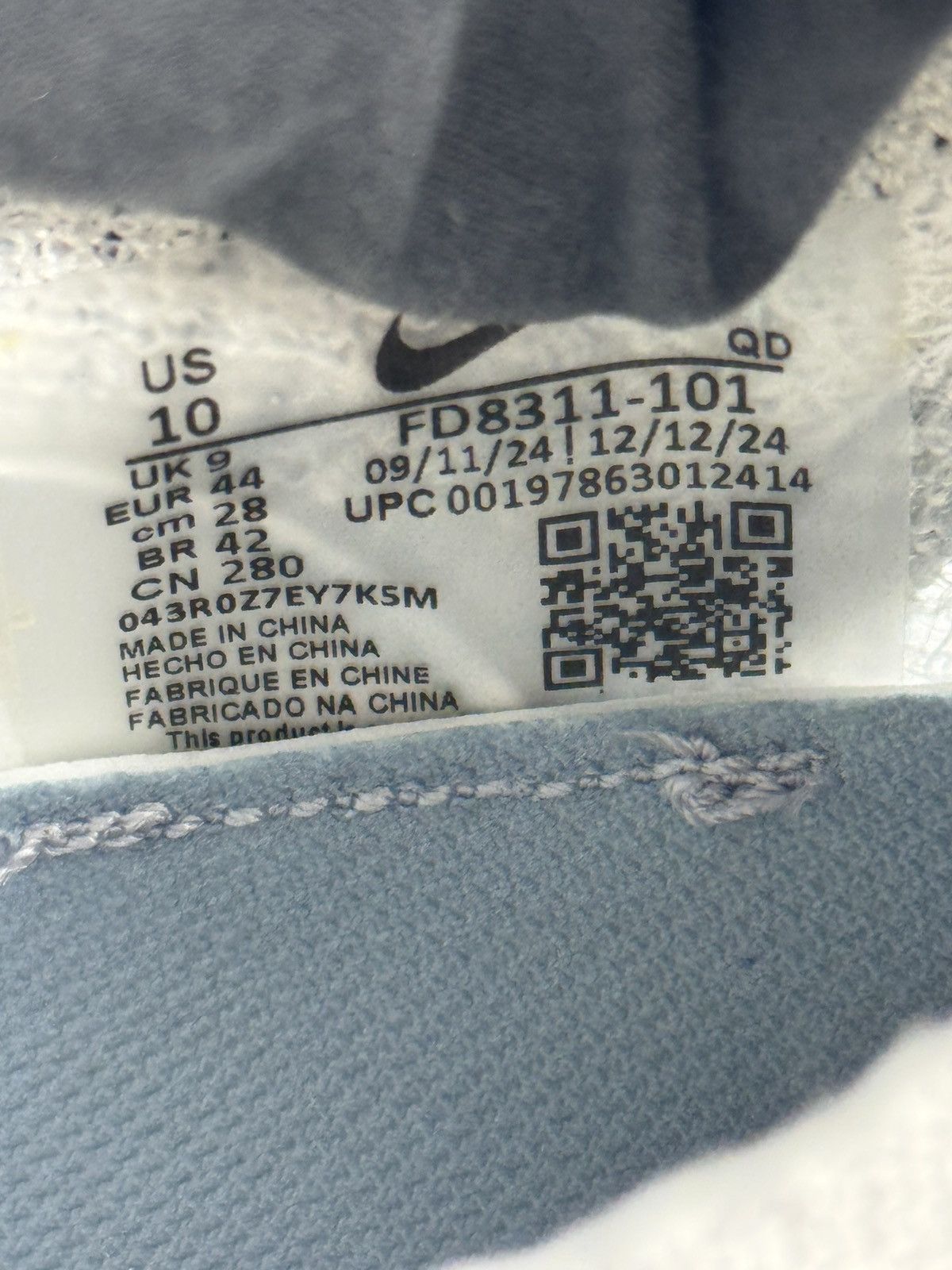 Nike AIR ZOOM ALPHAFLY SNEAKERS Size US 10 / EU 43 - 7 Thumbnail