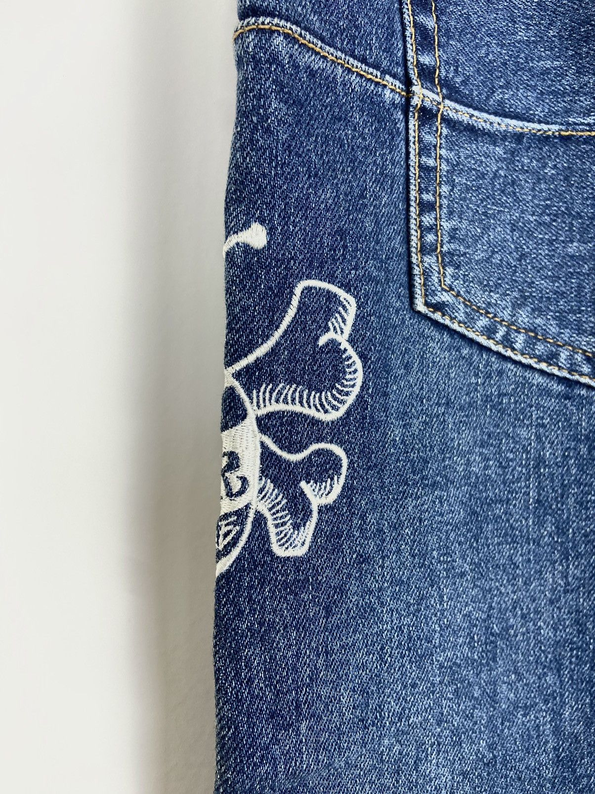 Dior × Stussy Dior x Stüssy Bee Embroidered Jeans Size US 33 - 7 Thumbnail