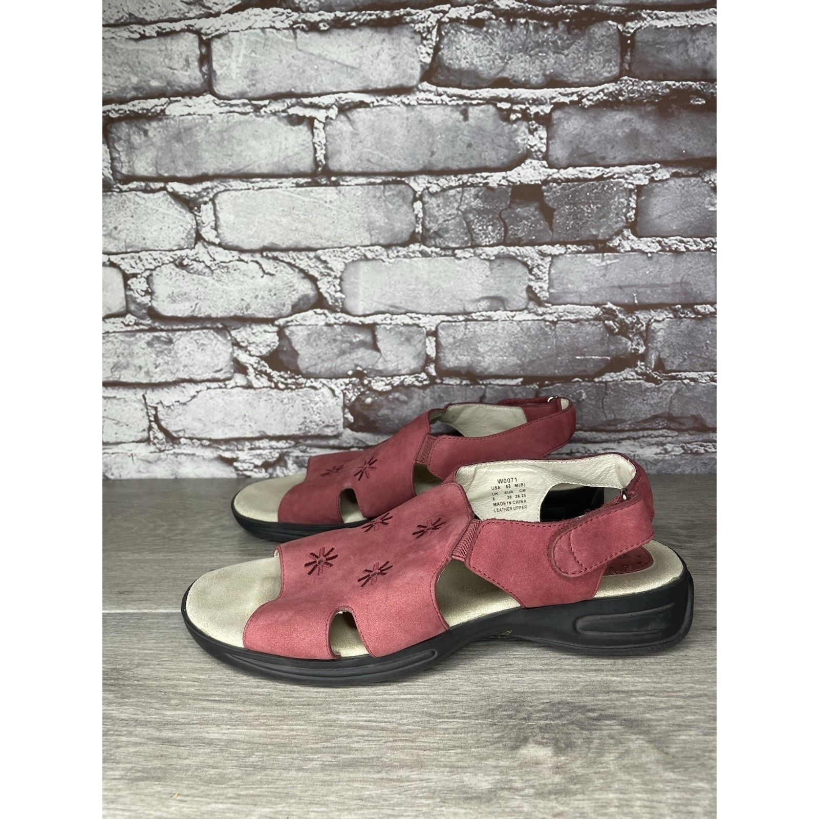 Propper Propet Pink Suede Leather Floral Casual Comfort Sandals Wome Size US 8.5 / IT 38.5 - 12 Thumbnail