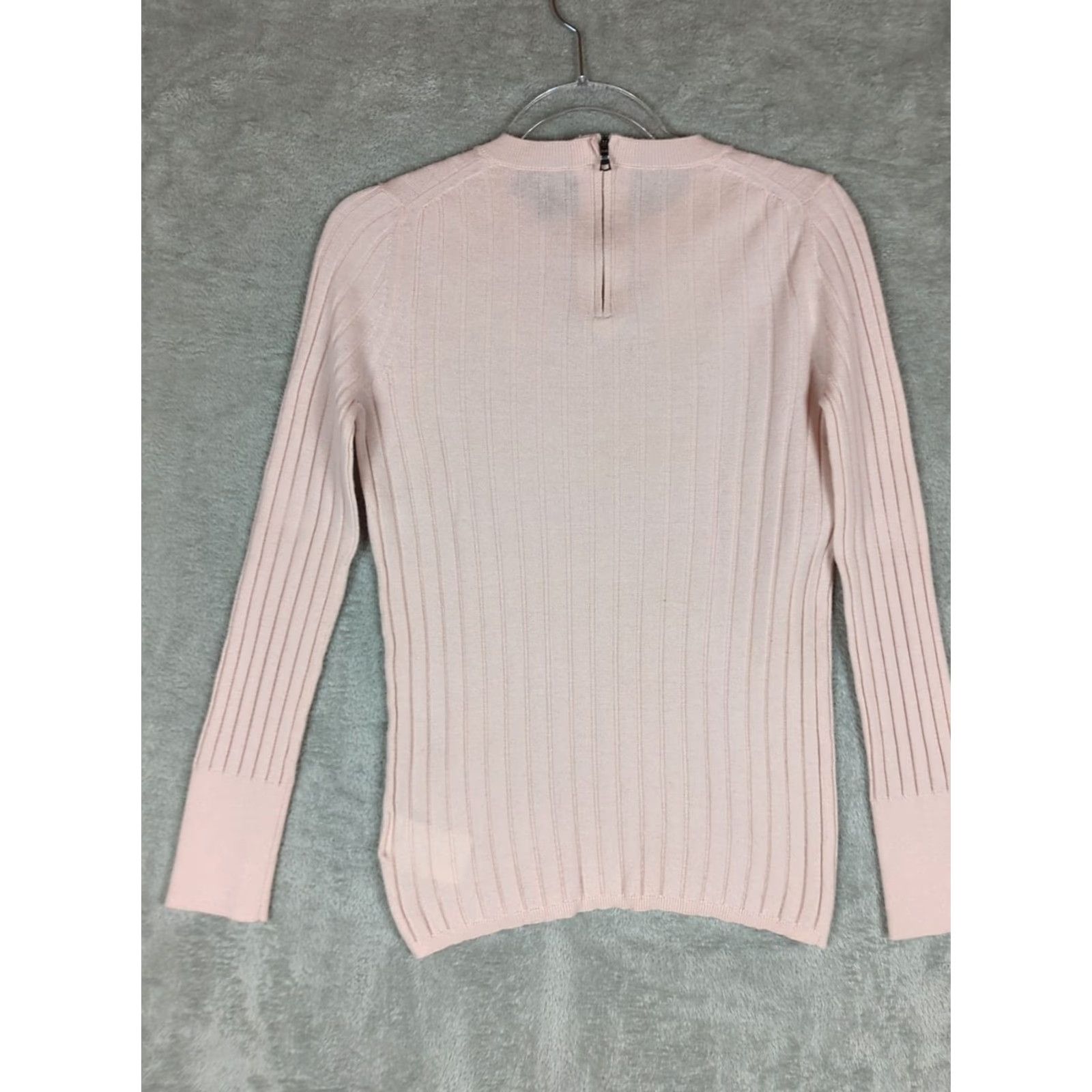 Banana Republic Banana Republic Sweater Pink M Regular Crew Neck Long Sleeve 1/2 Zip Back Zipper Merino Wool Women Pullover Classic Cap Size M / US 6-8 / IT 42-44 - 2 Thumbnail
