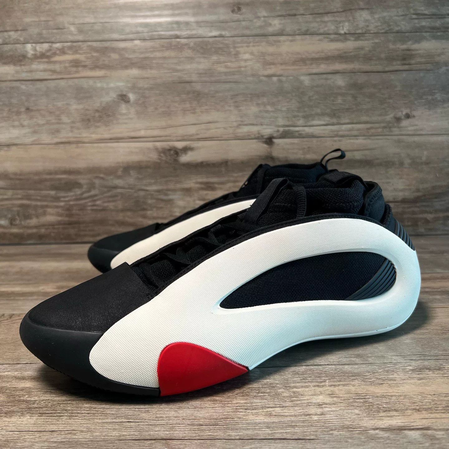 Adidas Adidas Black Lowtop Sneakers 42 Men Size US 9 / EU 42 - 1 Thumbnail