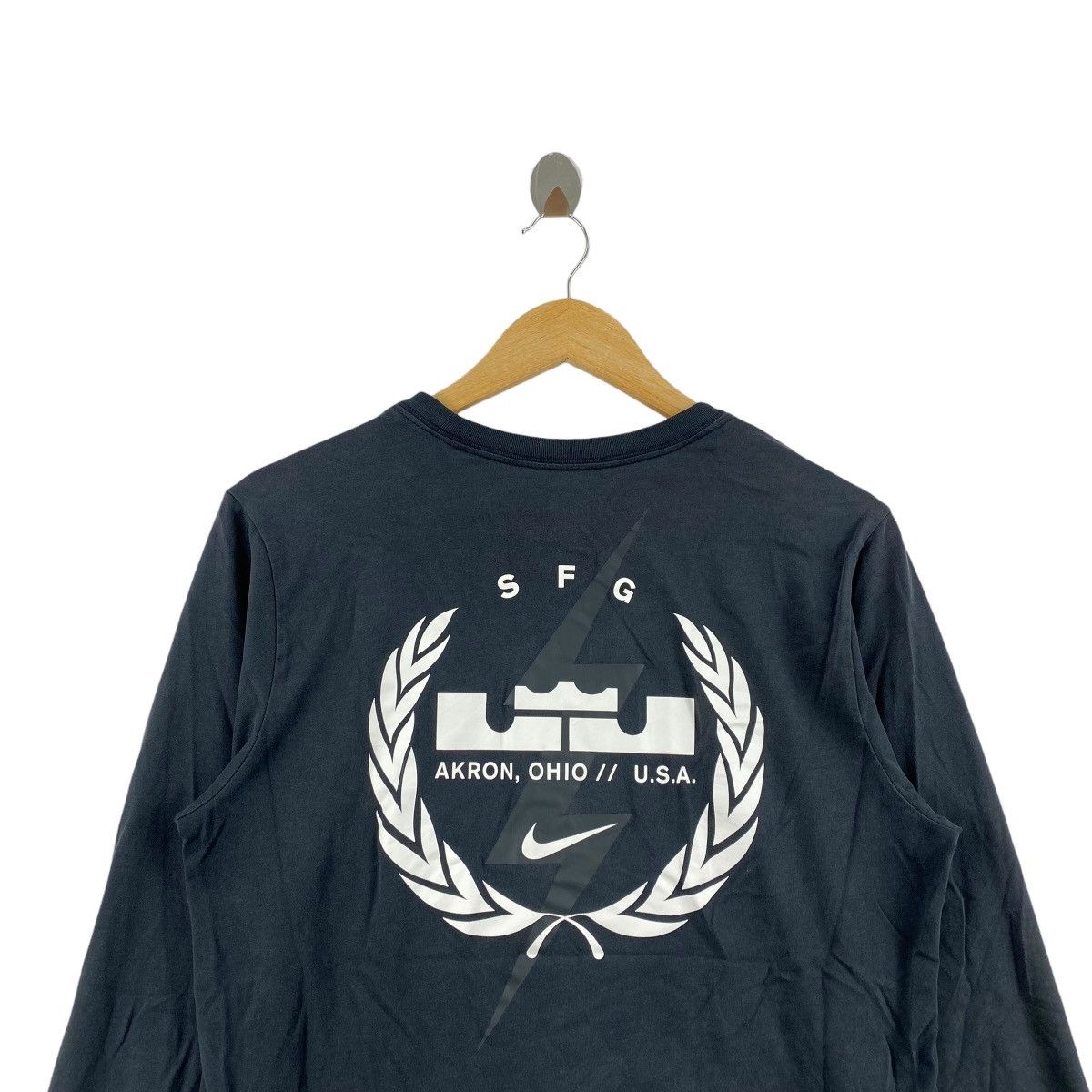 Nike × Vintage Vintage NIKE x LEBRON JAMES Signature Collection Tee Shirt Size US M / EU 48-50 / 2 - 2 Thumbnail