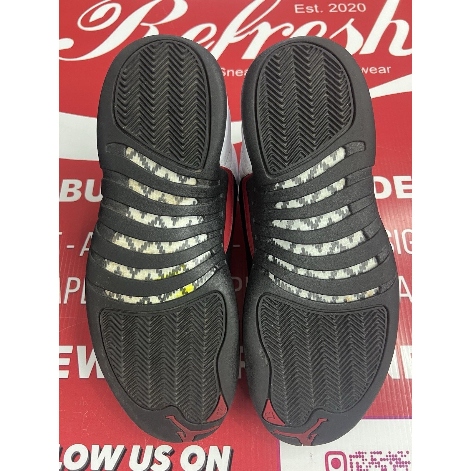Jordan Brand Air Jordan 12 Retro Taxi Flip Size 11 (CT8013-162) Size US 11 / EU 44 - 6 Thumbnail
