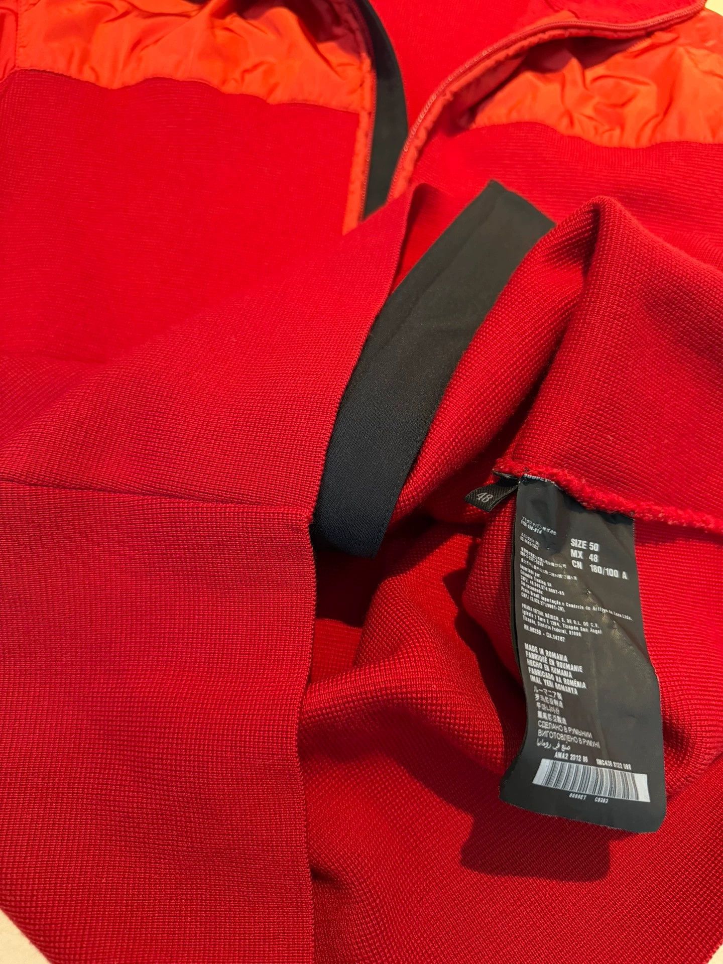 Prada Prada Sport Archive Red Vibe Zip Jacket Unisex 48 Size US M / EU 48-50 / 2 - 3 Thumbnail