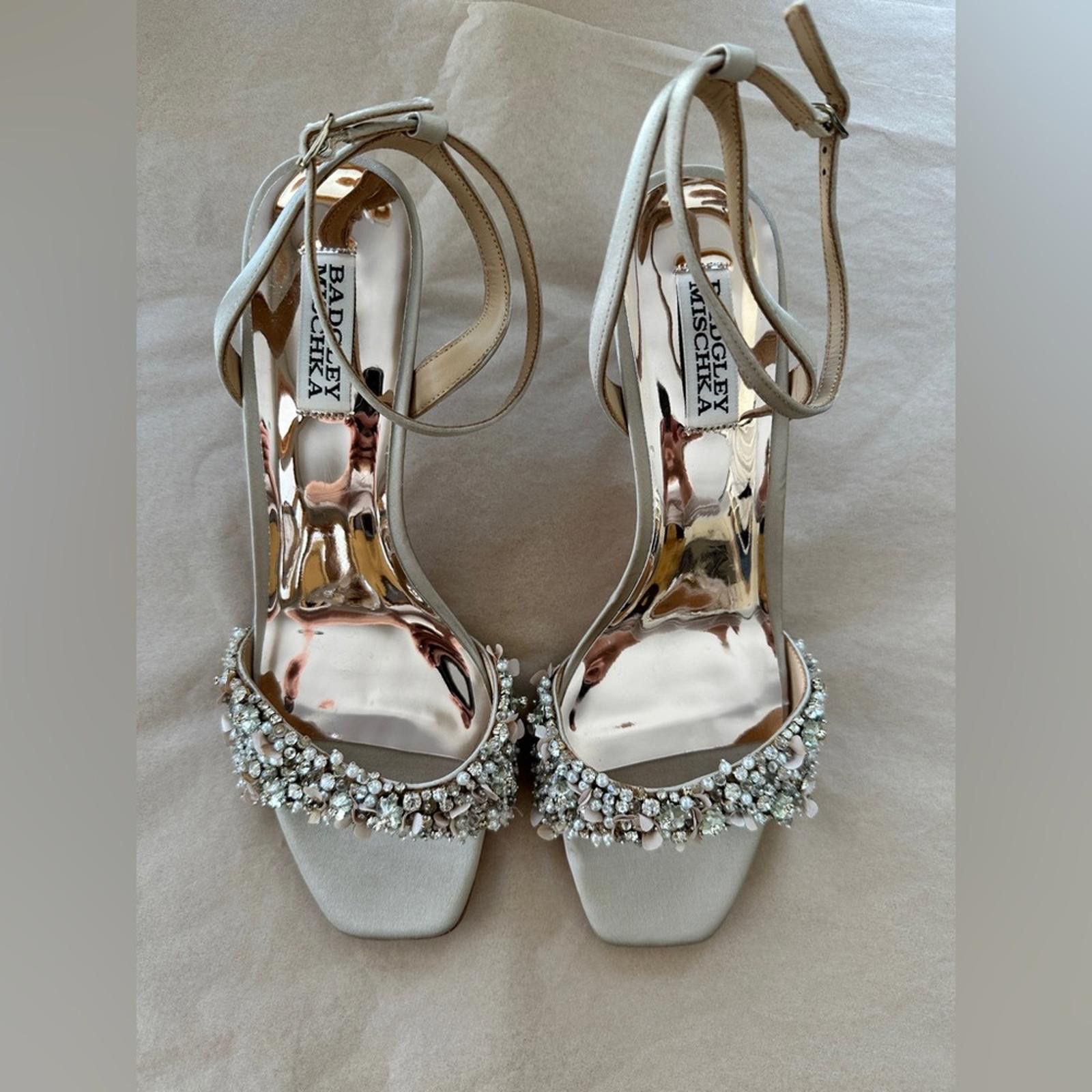 Other New Badgley Mischka Telissa Pink Kitten Heel Sandals 9 Size US 9 / IT 39 - 5 Thumbnail