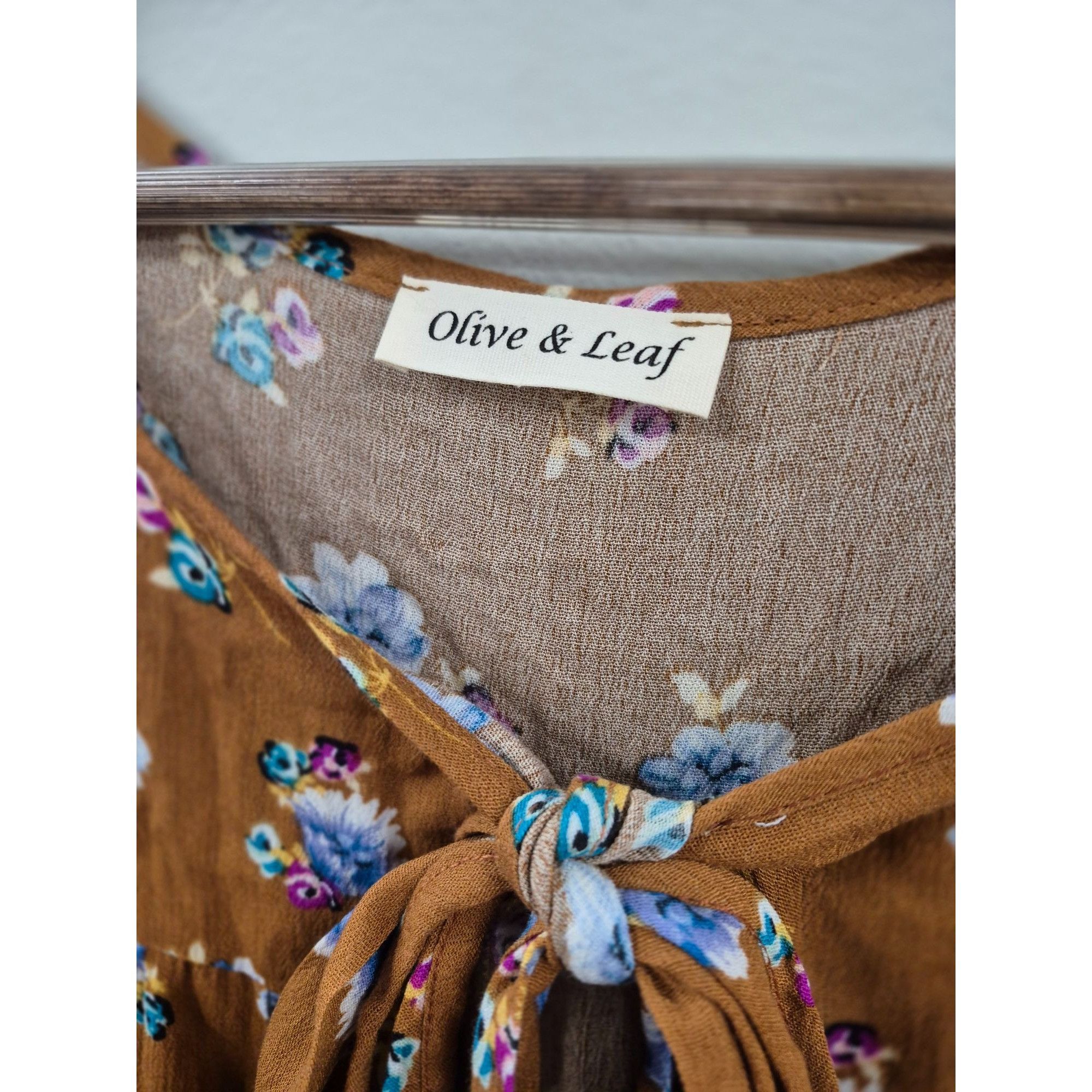 Other Olive & Leaf Womens Floral Tie-Front Blouse S Brown/Blue Ray Size S / US 4 / IT 40 - 3 Thumbnail