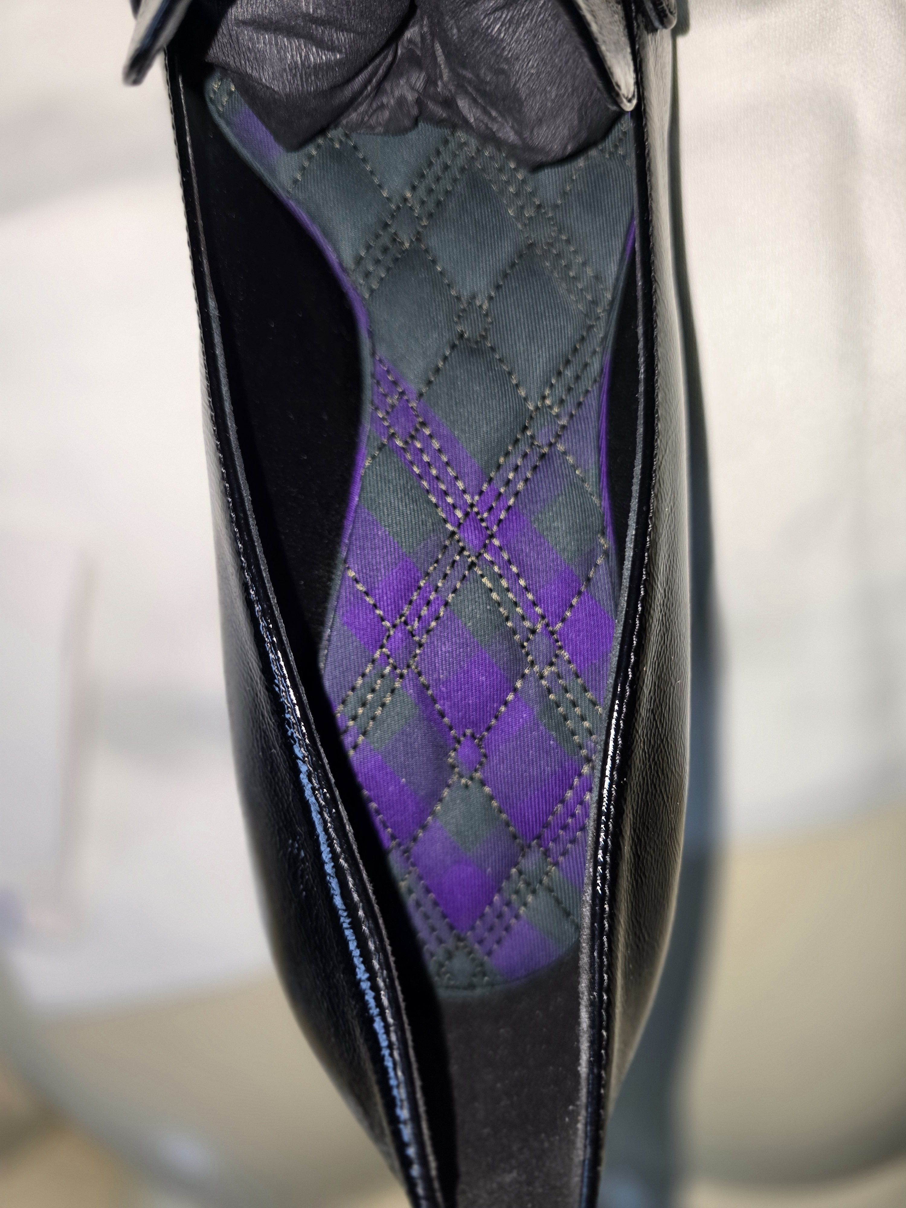 Burberry Burberry Black Leather Sovereign Court Pumps Size US 10.5 / IT 40.5 - 6 Thumbnail
