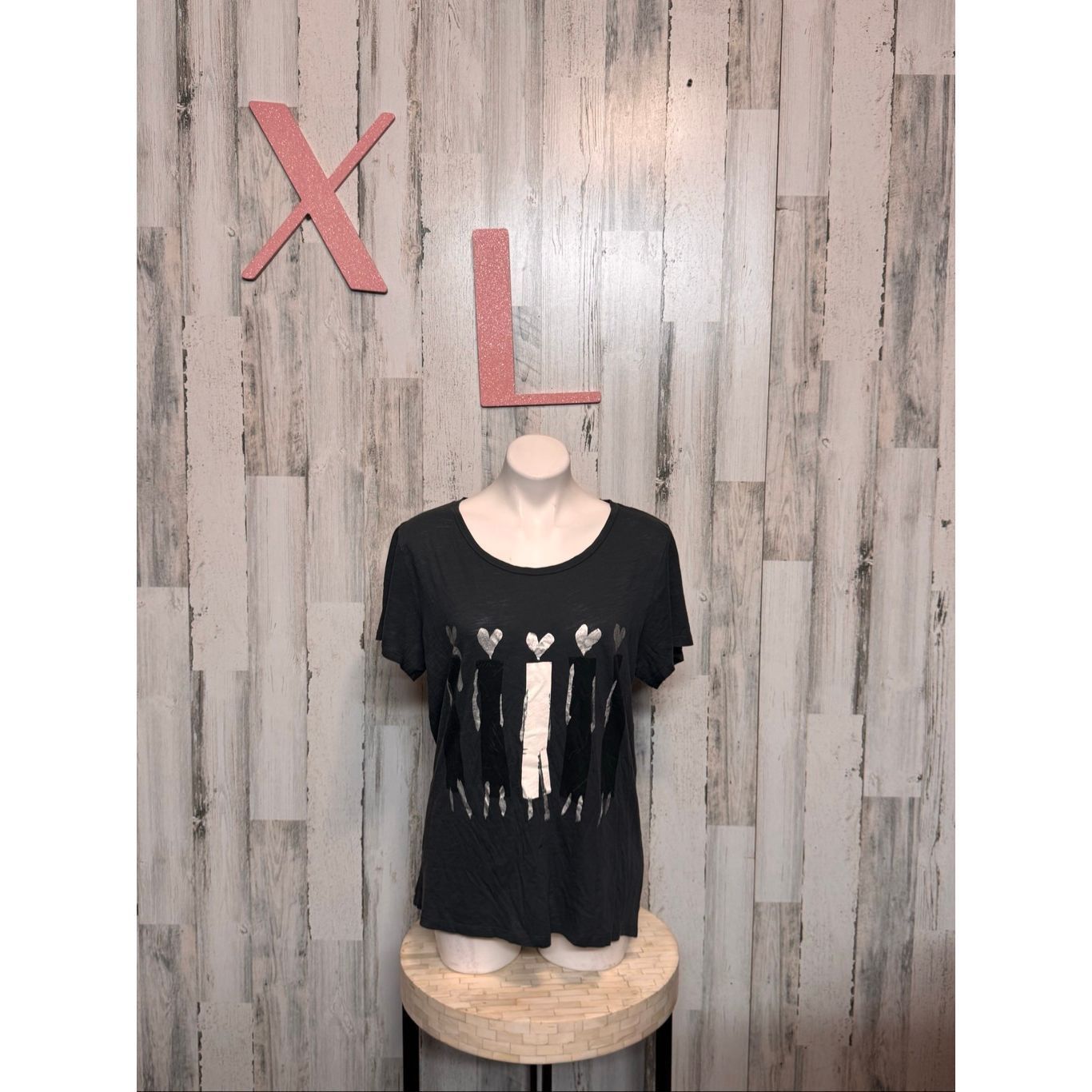 J.Crew Donald x J.Crew Heart Graphic Black Short Sleeve Tee – Size XL Size XL / US 12-14 / IT 48-50 - 4 Thumbnail