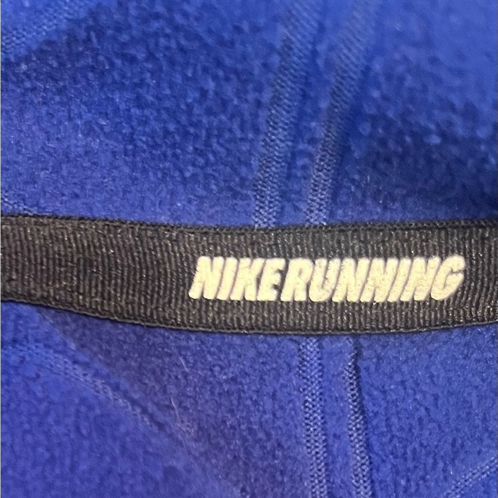Nike Nike Running DriFit jacket, size Large in great condition. Size L / US 10 / IT 46 - 5 Thumbnail