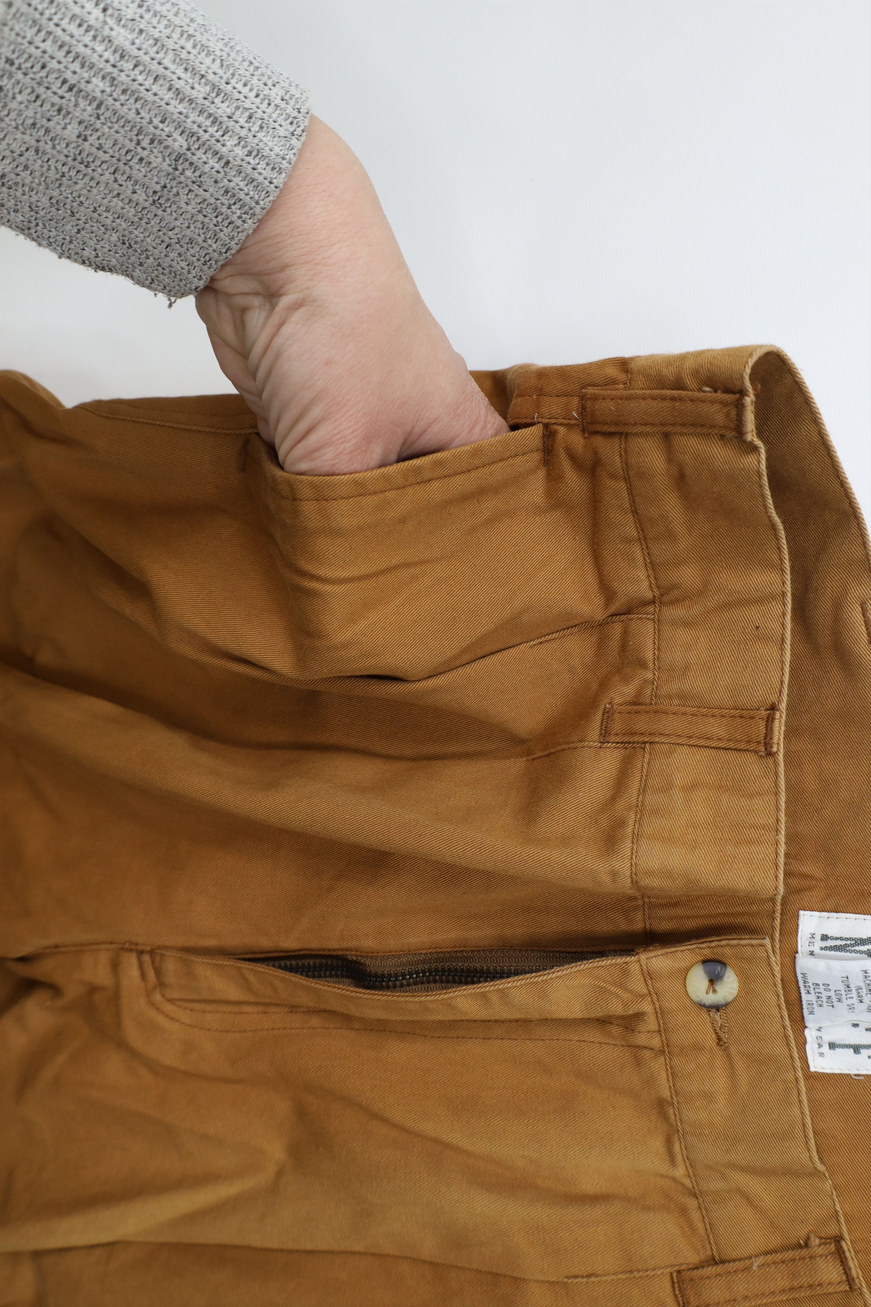 Vintage Deadstock Vintage 90s Streetwear Chino Shorts Brown Cotton Size US 32 / EU 48 - 9 Thumbnail