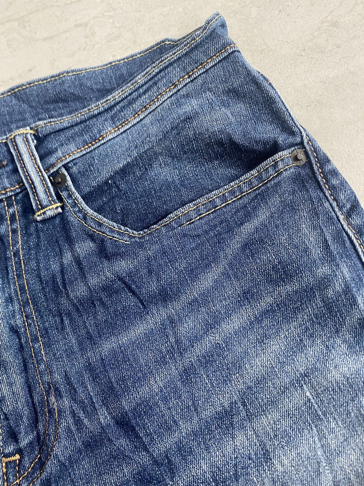 Levi's Levi’s 505 – Classic Straight Fit Size US 32 / EU 48 - 6 Thumbnail