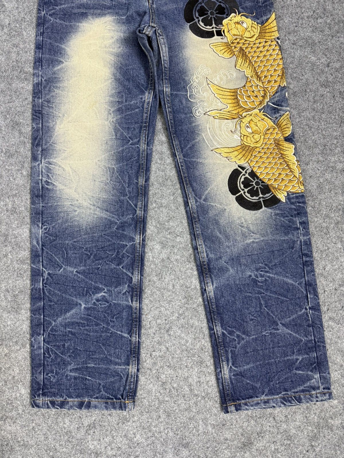 Karakuri Tamashii A4 Double Gold Koi Fish Embroidered Denim Size US 31 - 3 Thumbnail