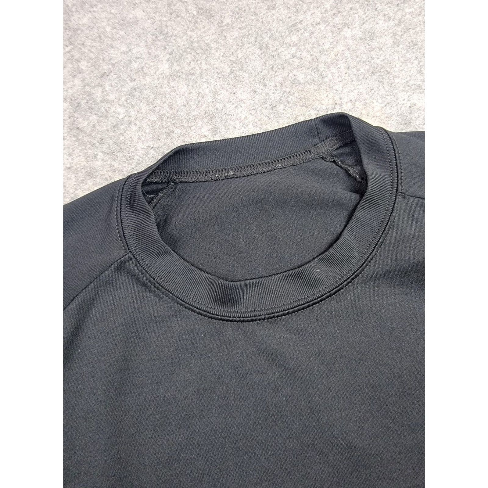 Patagonia Patagonia Shirt Mens Medium Black Long Sleeve Performance Base Layer Crewneck Size US M / EU 48-50 / 2 - 2 Thumbnail