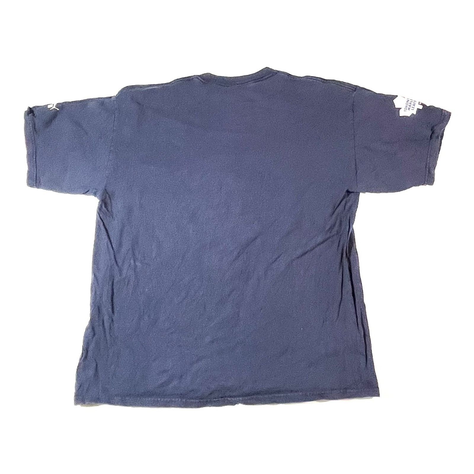 Vintage 2000’s Puma NHL Toronto Maple Leafs Graphic Tshirt L / XL Size US XL / EU 56 / 4 - 8 Thumbnail