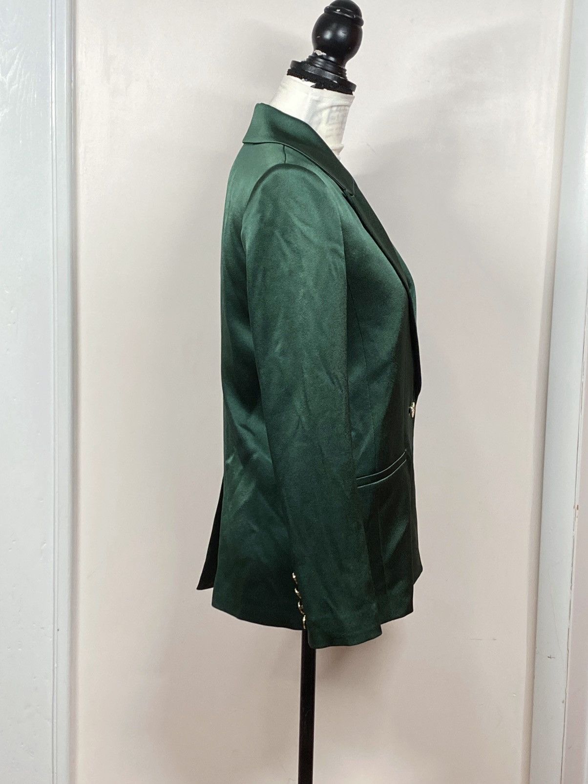 Alice + Olivia ALICE + OLIVIA Silas Satin Single-Breasted Blazer size 0 Size XS / US 0-2 / IT 36-38 - 10 Thumbnail