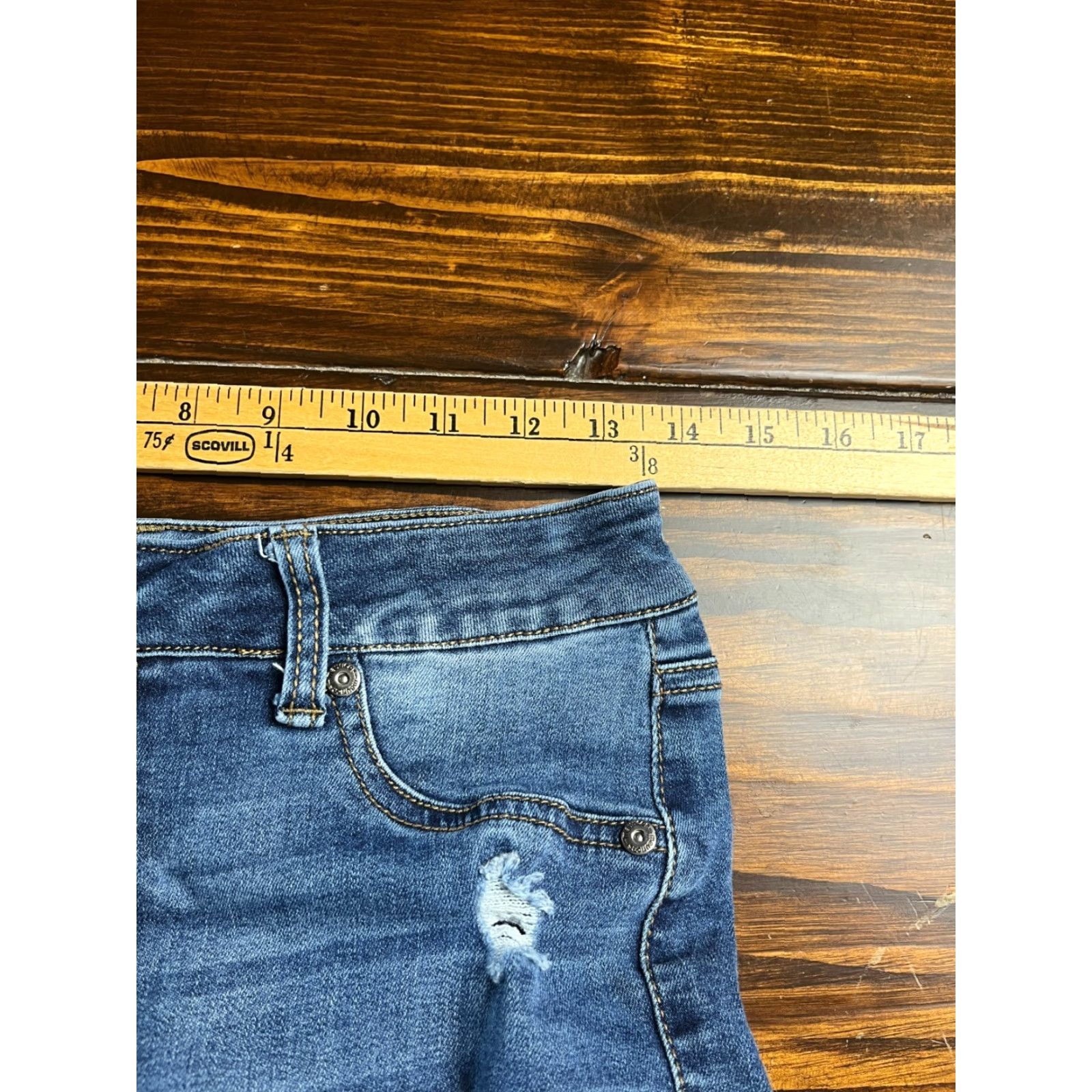 Vintage Maurices Jeans Womens Size Small Blue Denim Distressed Regular Pockets Skinny Inseam 32 in Mid Rise 8.5-10.5 in Size 28" / US 6 / IT 42 - 3 Thumbnail
