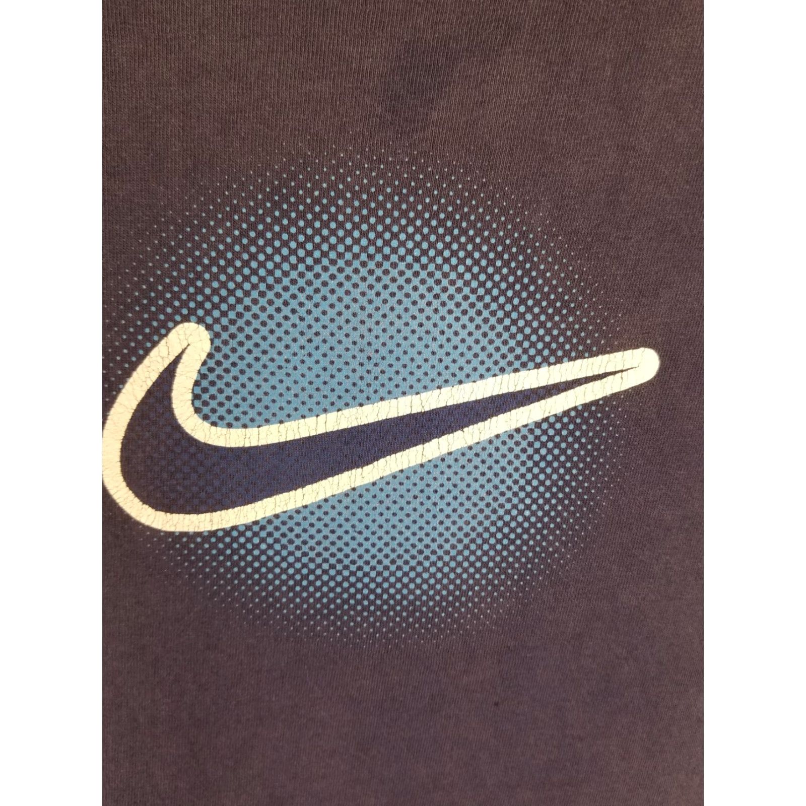 Nike VINTAGE NIKE CENTER SWOOSH SUN FADED NAVY COTTON T-SHIRT SZ XLARGE XL Men T-Shirt Navy Sun Faded Center Swoosh Nike Shirts Size US XL / EU 56 / 4 - 2 Thumbnail