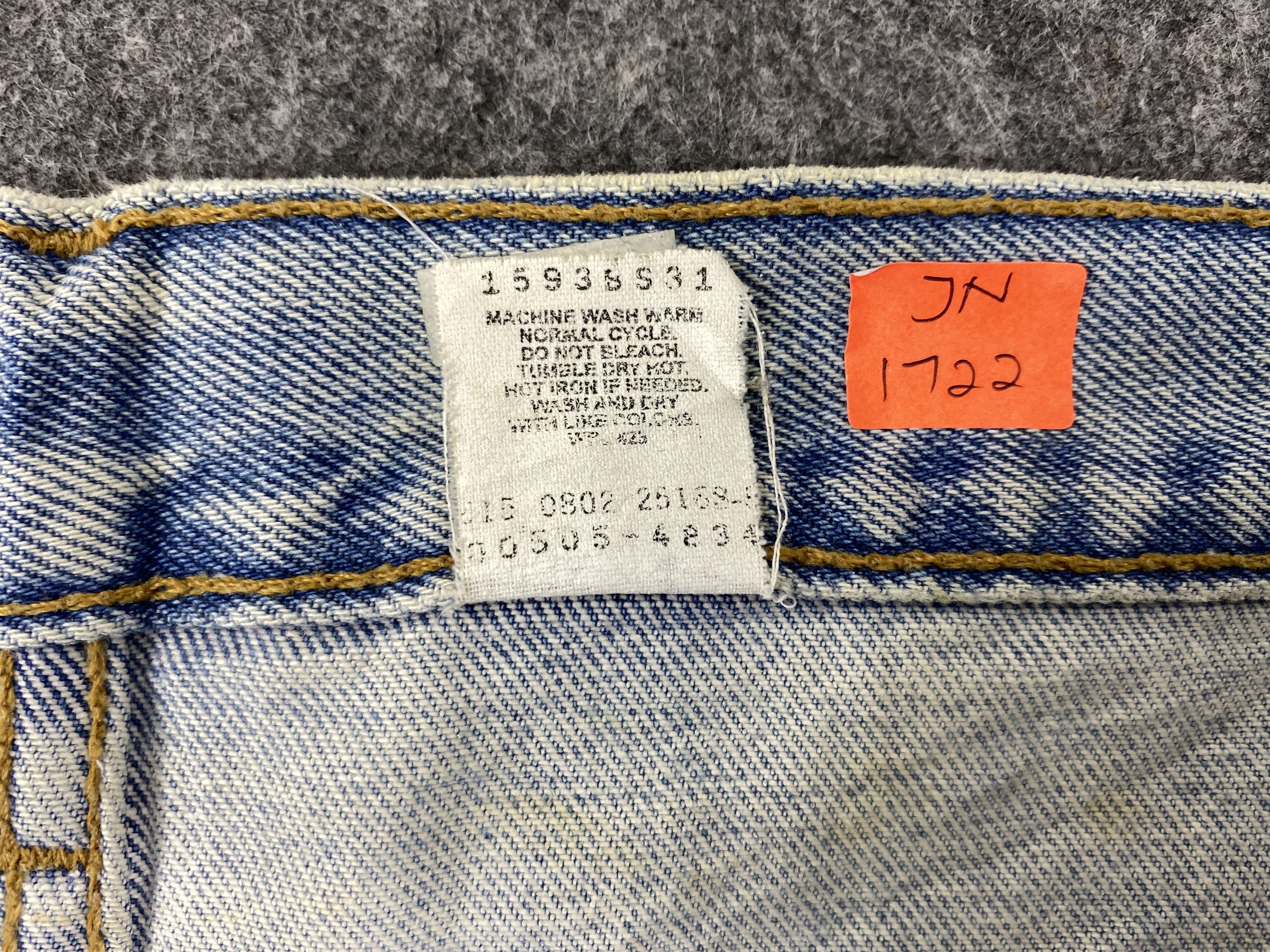 Levi's Light Blue Wash Vintage Levi's 505 36x30 Denim -JN1722 Size US 36 / EU 52 - 9 Thumbnail