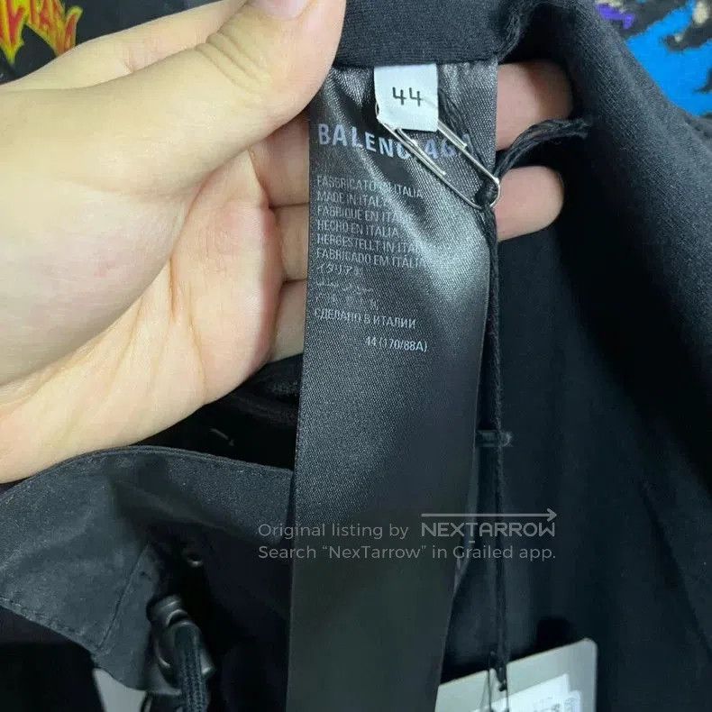Balenciaga Balenciaga Black Logo Hooded Windbreaker Jacket. Size US S / EU 44-46 / 1 - 3 Thumbnail