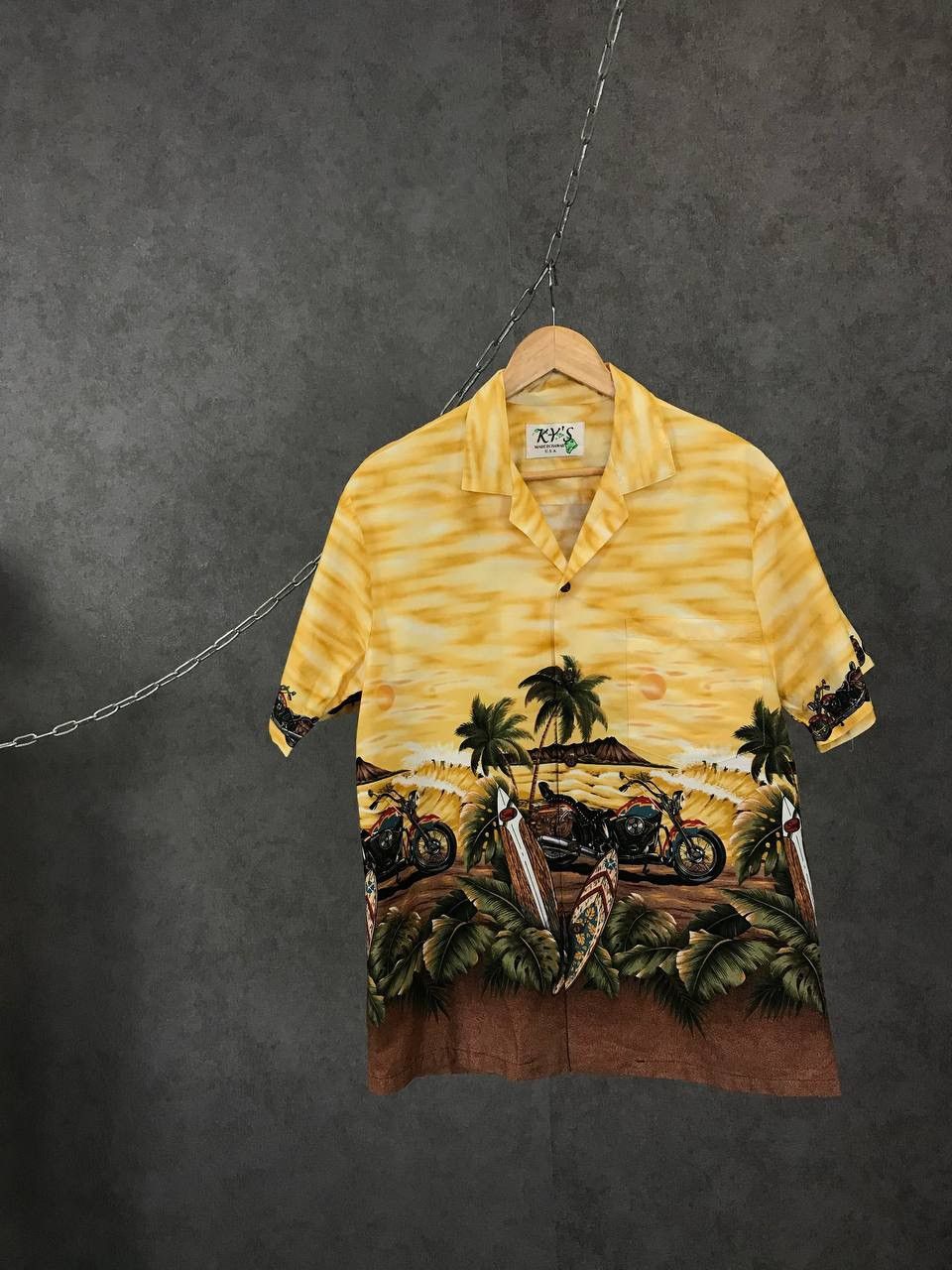 Other Hawaiian crazy vintage made in USA shirt Size US L / EU 52-54 / 3 - 1 Thumbnail