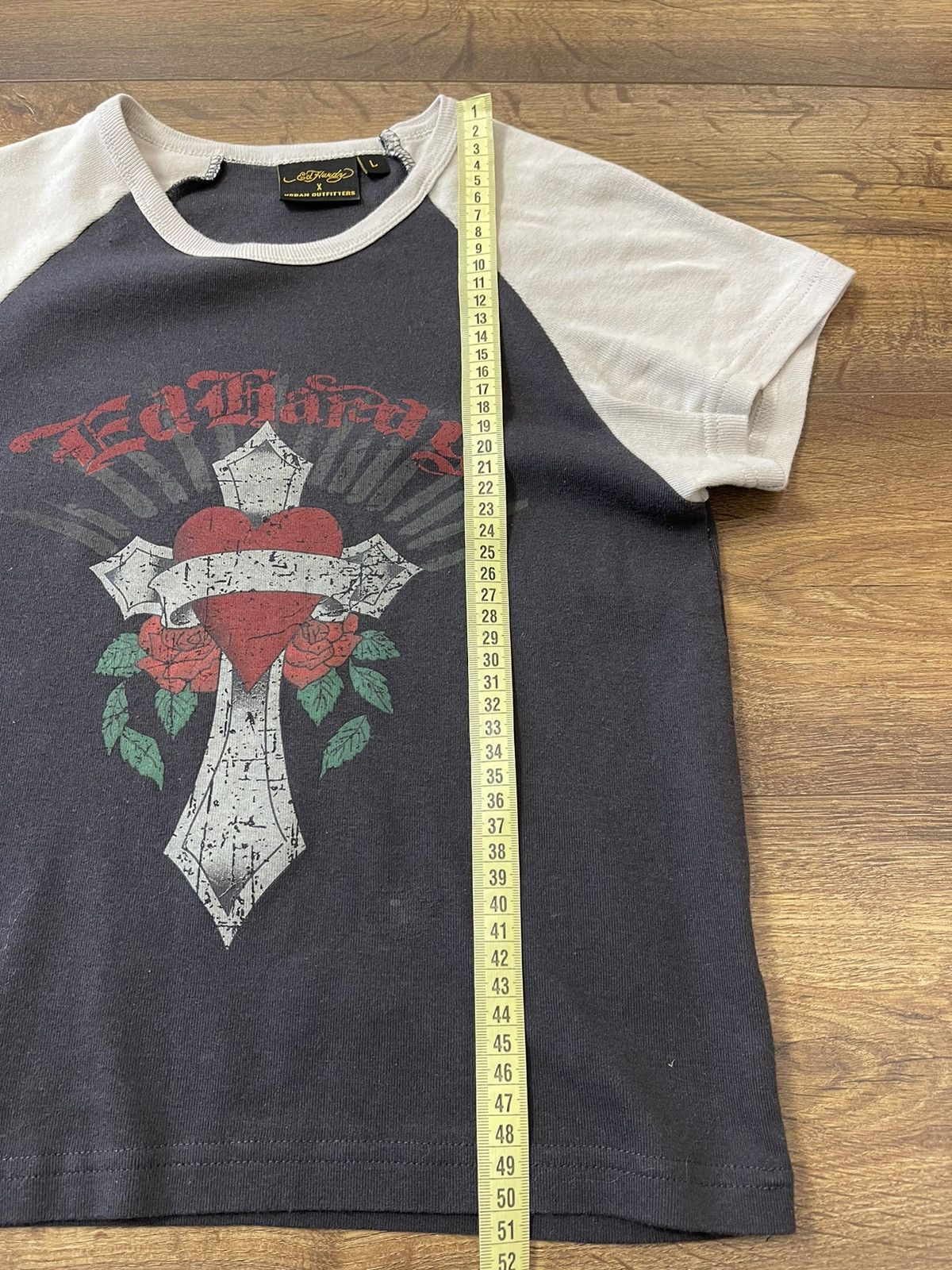 Ed Hardy Ed Hardy UO Exclusive Grey & Black Raglan Baby T-Shirt Size L / US 10 / IT 46 - 11 Thumbnail