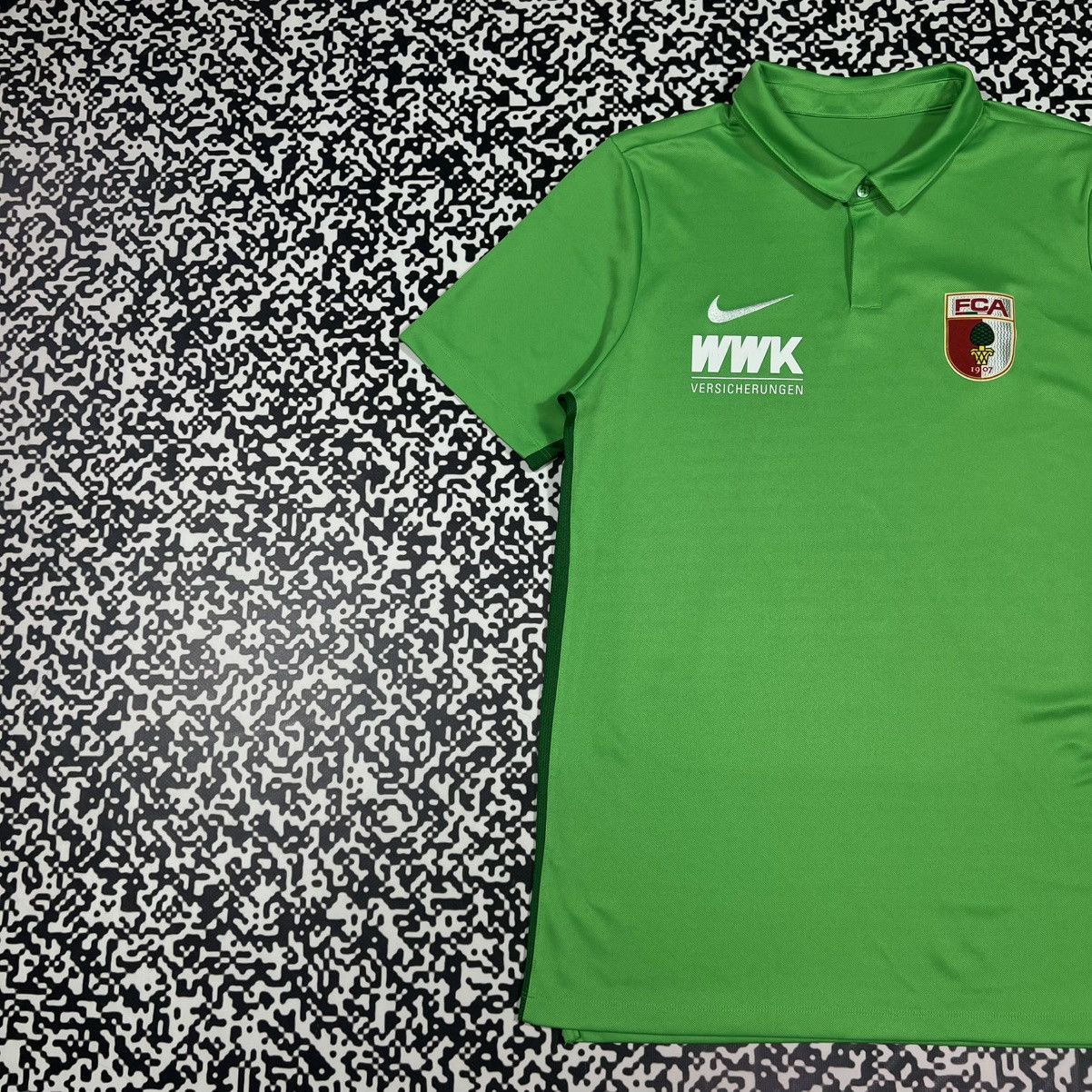Nike Nike Augsburg Germany Soccer Football Y2K Blokecore Jersey Size US L / EU 52-54 / 3 - 3 Thumbnail